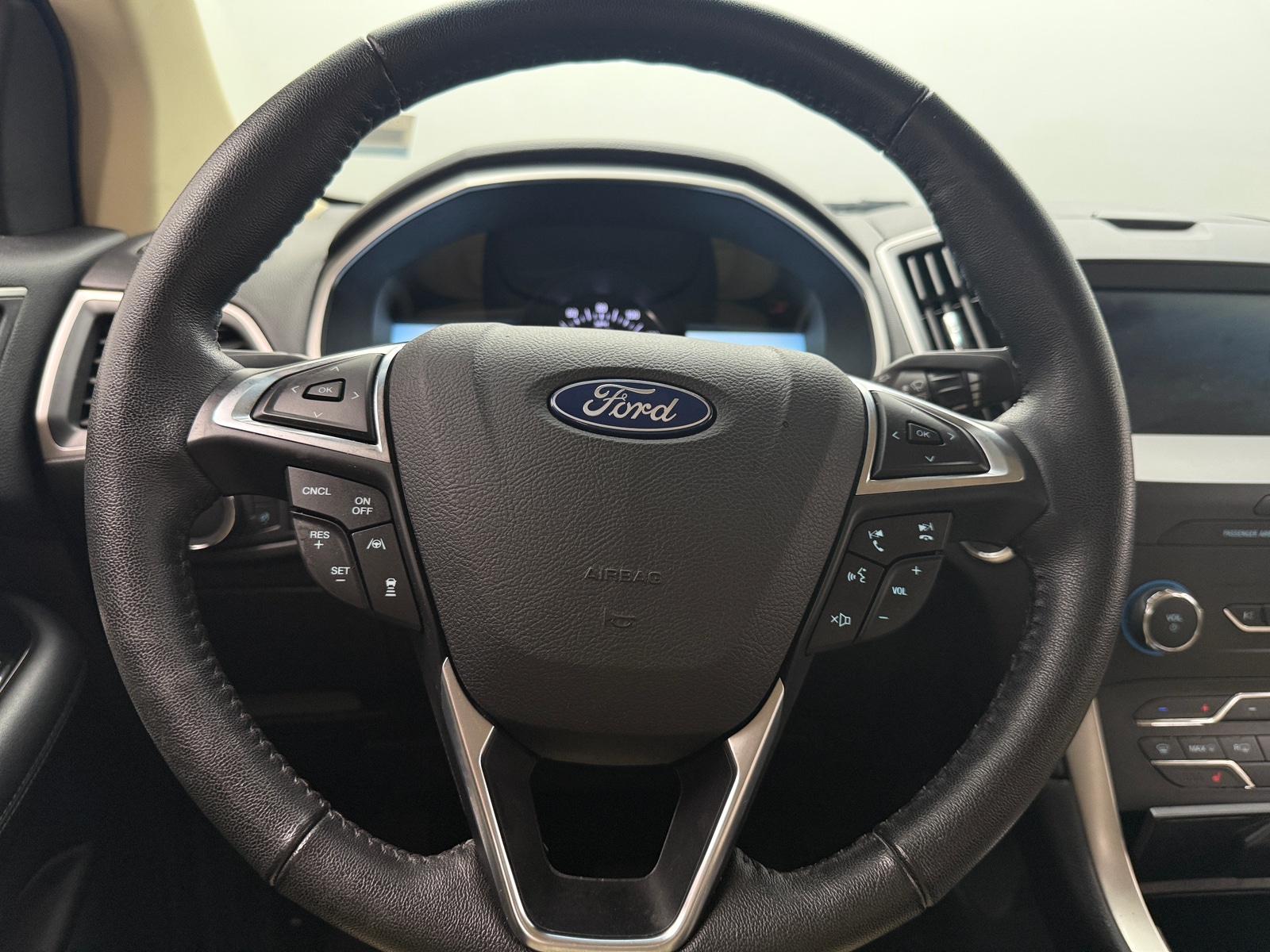 Thumbnail: 2019 Ford Edge - 5