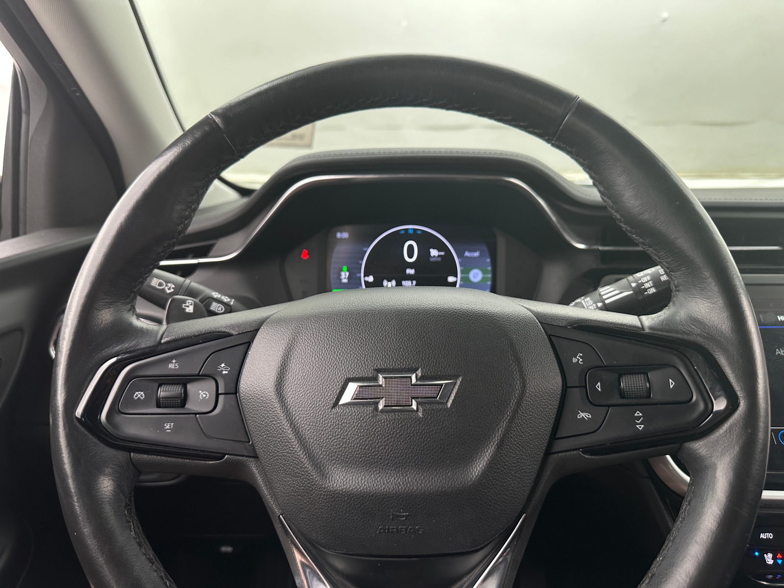 Thumbnail: 2023 Chevrolet Bolt EUV - 4