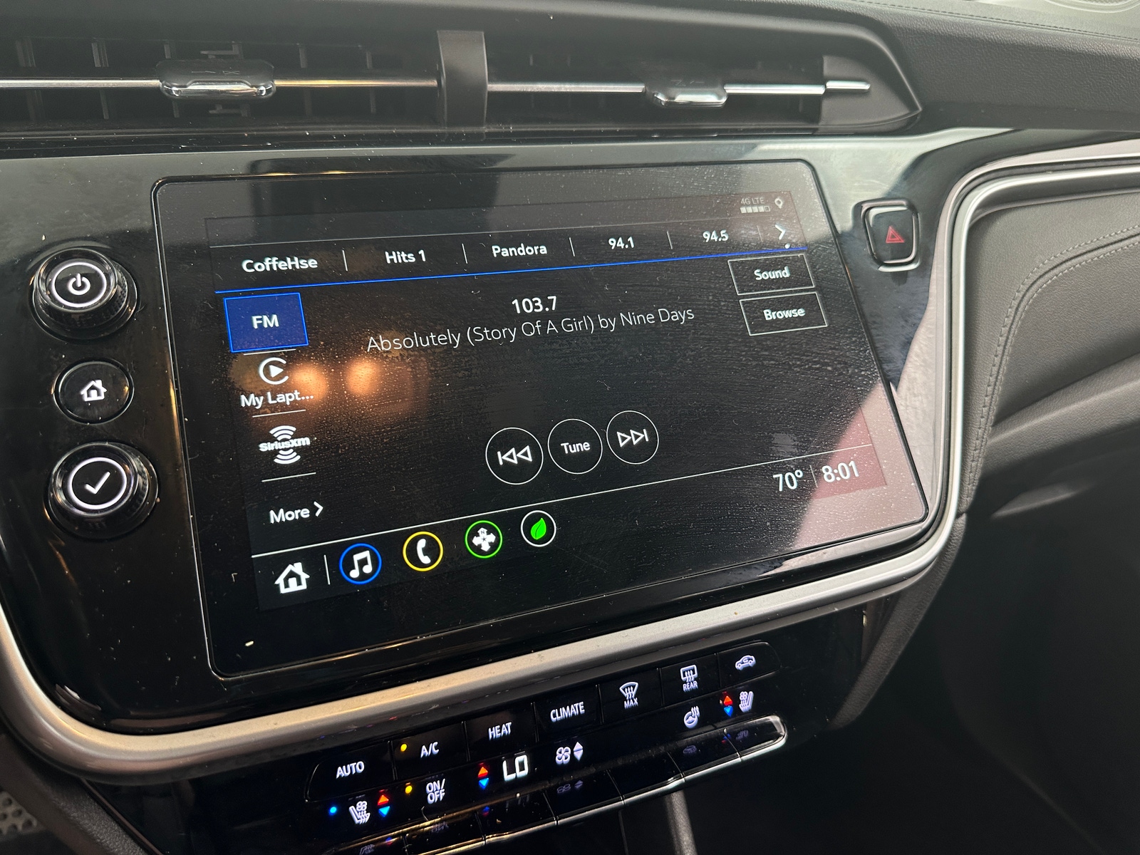 Thumbnail: 2023 Chevrolet Bolt EUV - 3