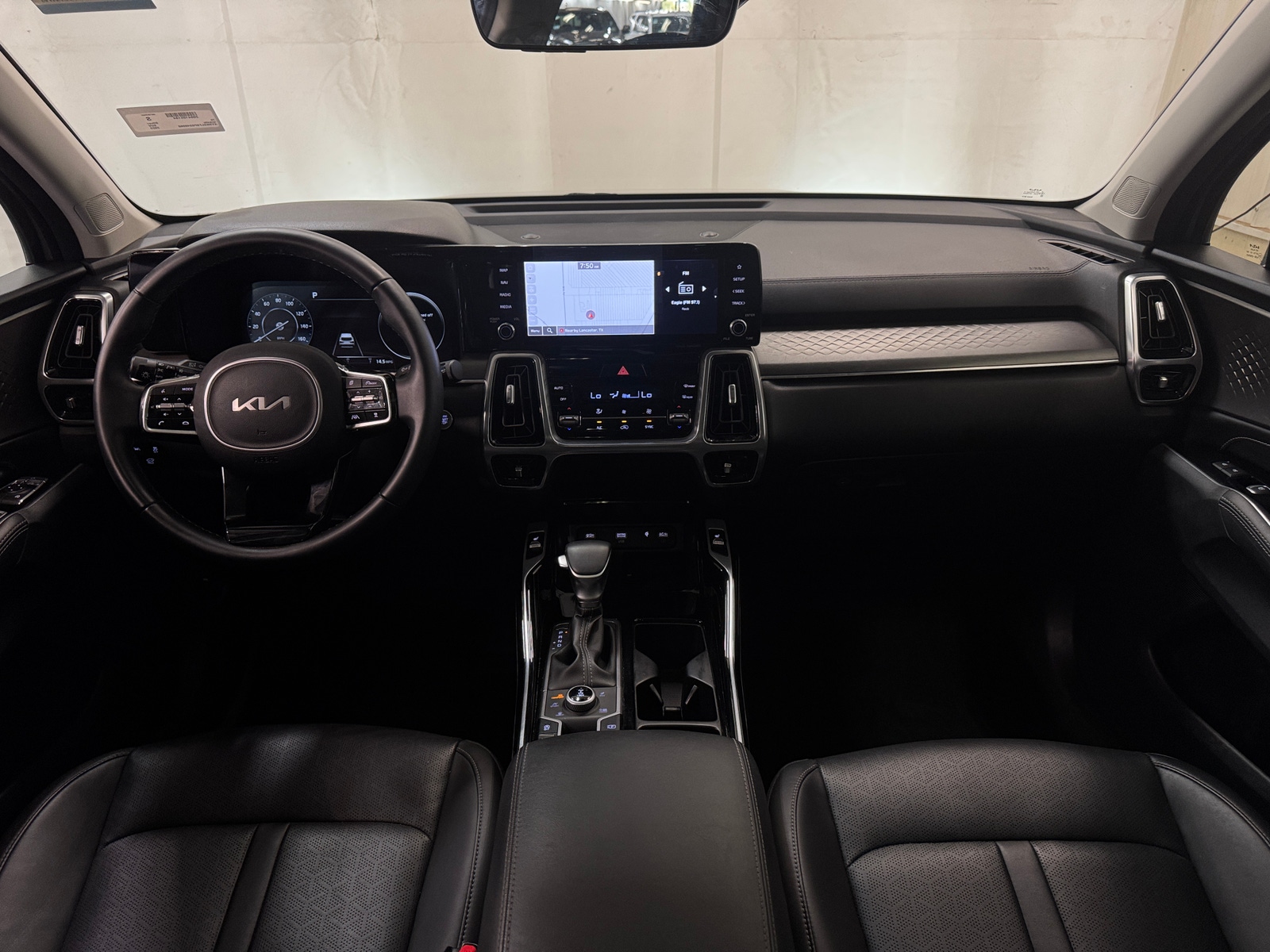 Thumbnail: 2023 Kia Sorento - 2