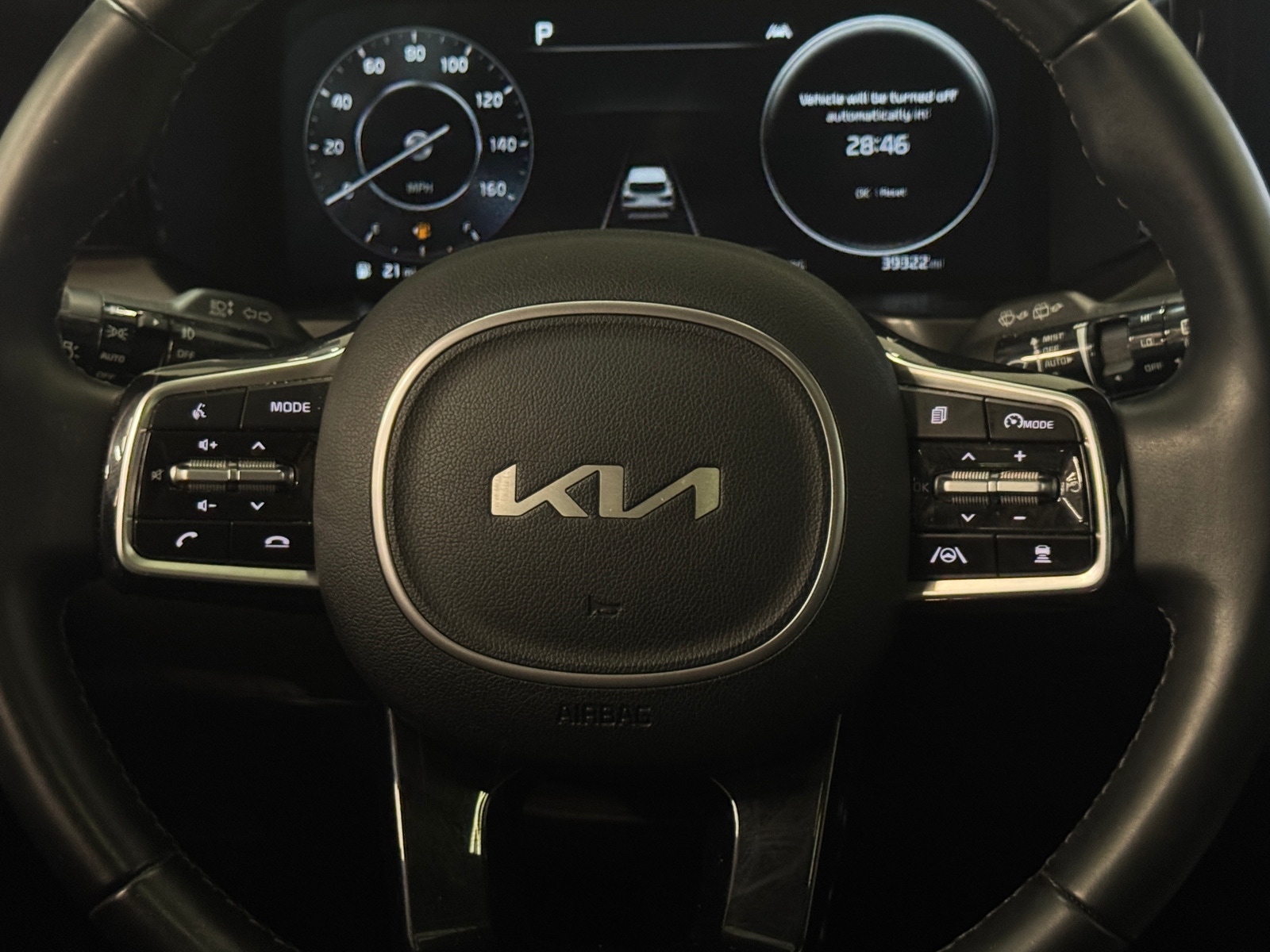 Thumbnail: 2023 Kia Sorento - 4