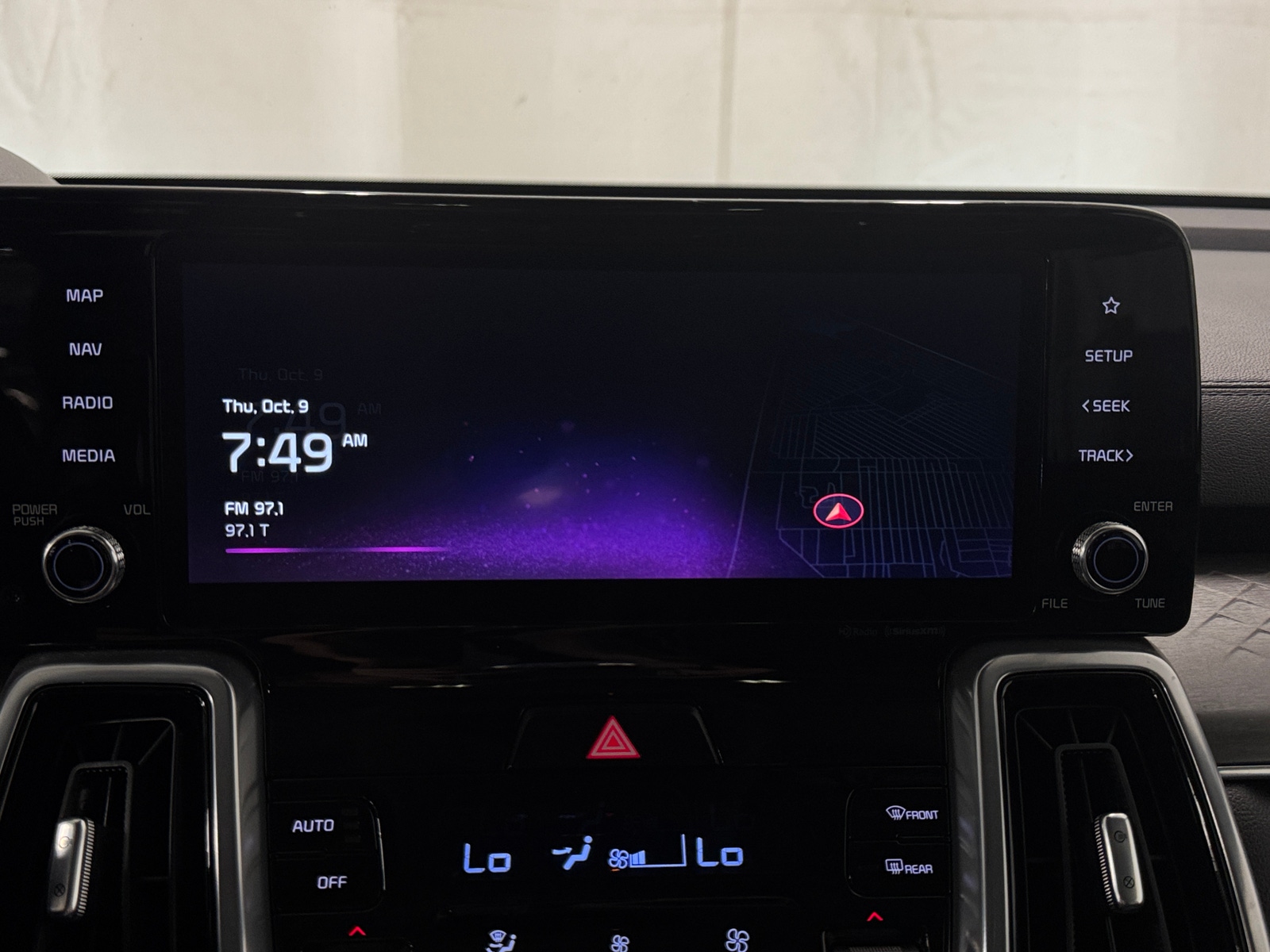 Thumbnail: 2023 Kia Sorento - 3