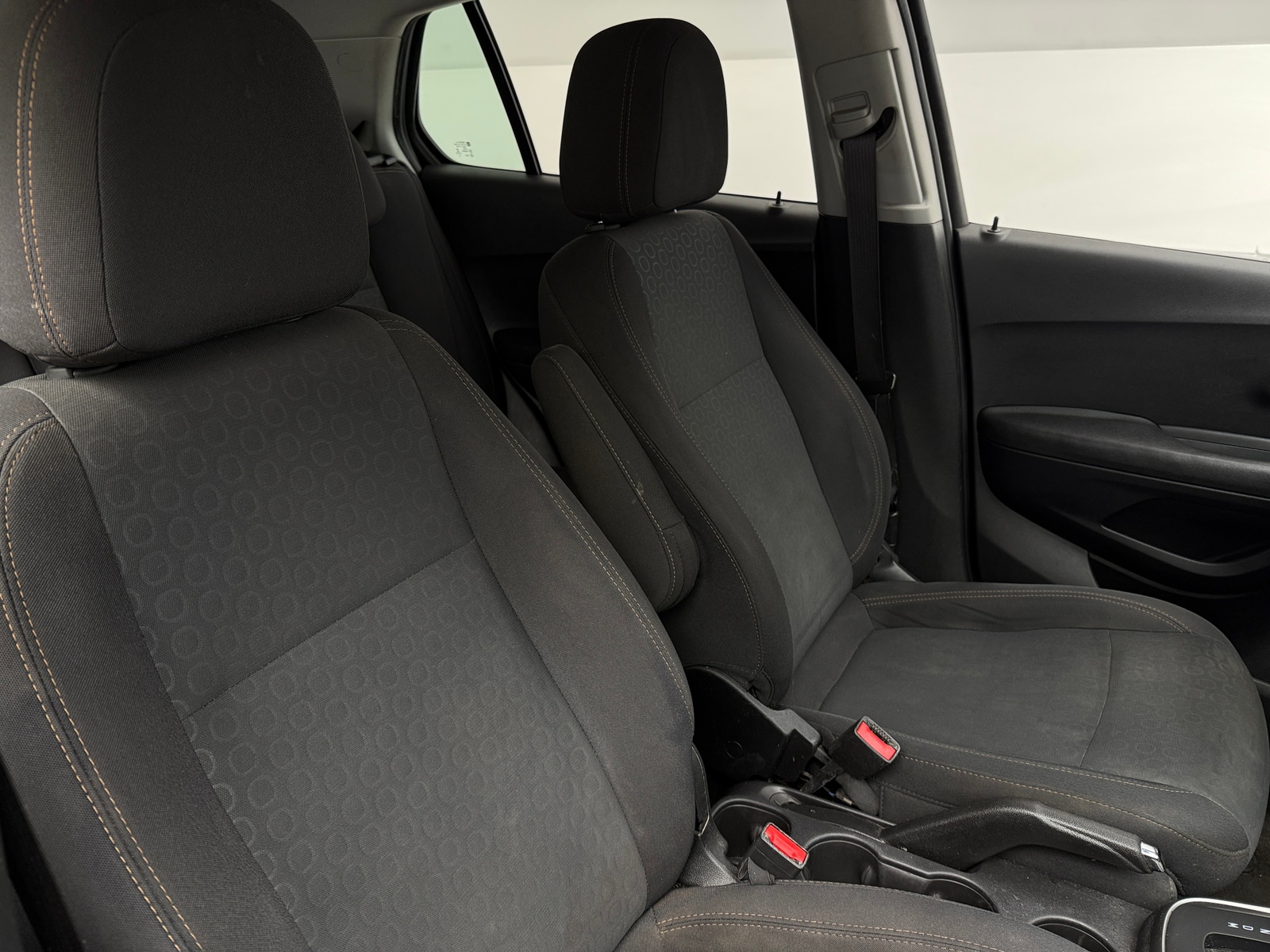 Thumbnail: 2020 Chevrolet Trax - 2