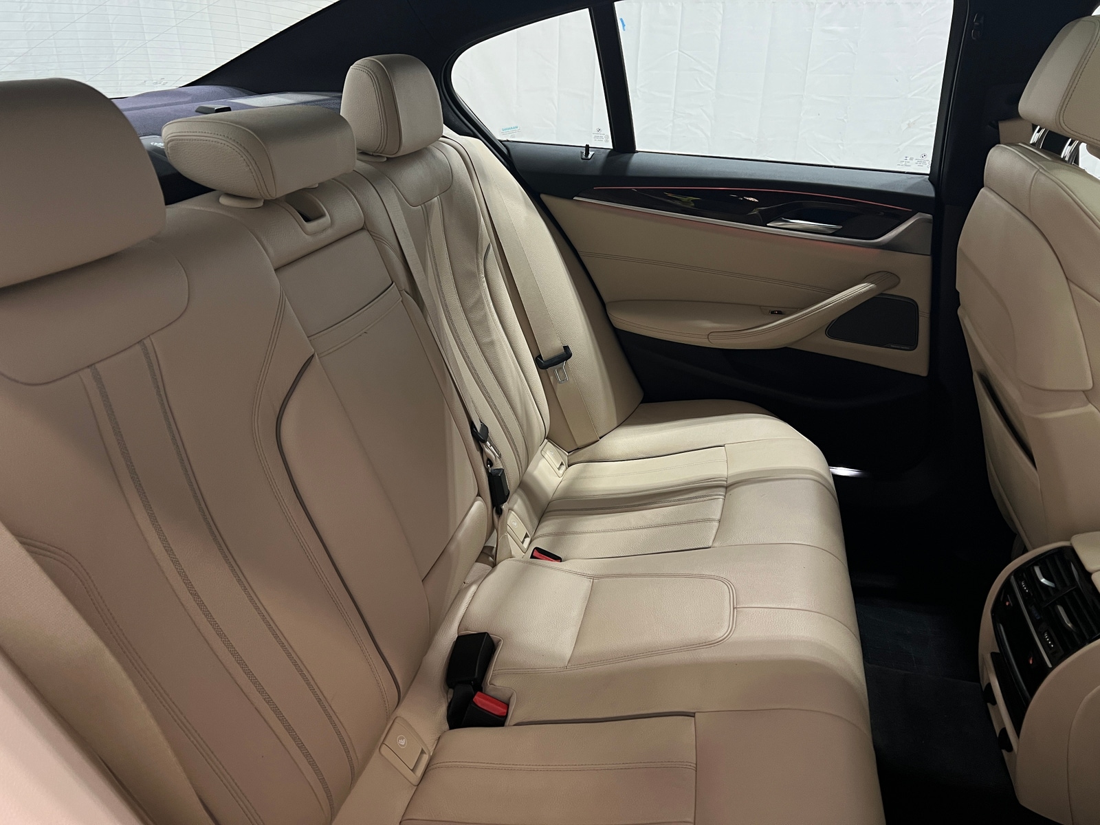 Thumbnail: 2018 BMW 5 Series - 5