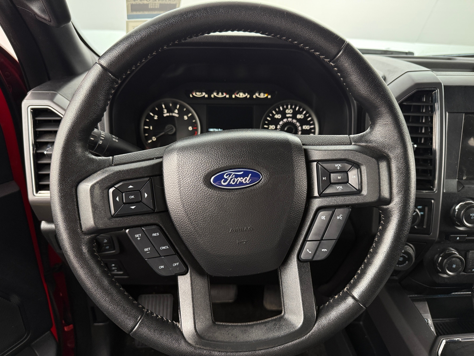 Thumbnail: 2018 Ford Econoline - 5