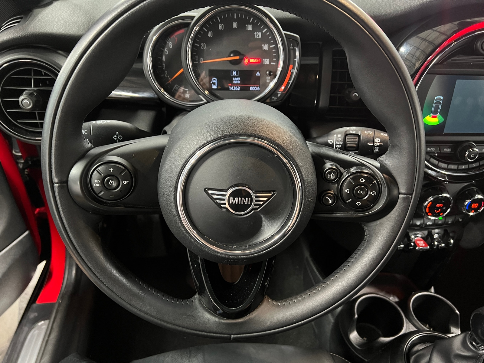 Thumbnail: 2021 MINI Cooper Hardtop - 4