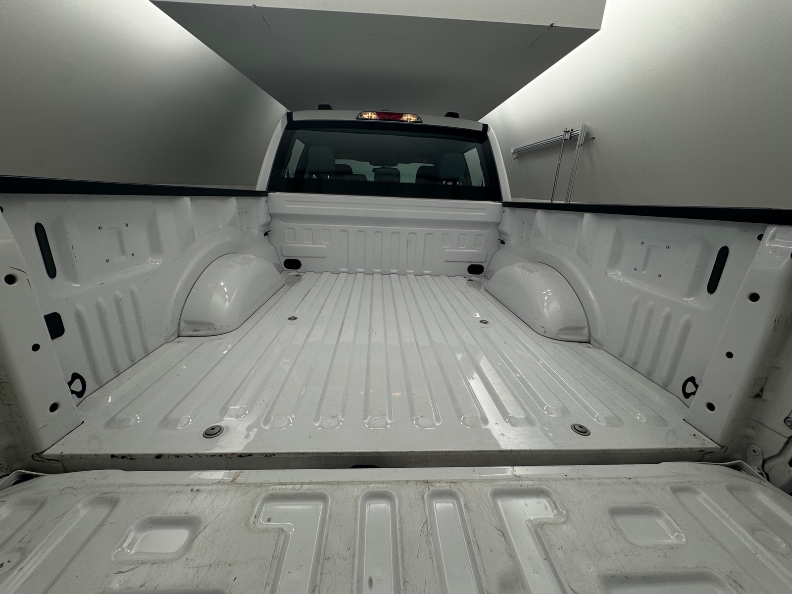 Thumbnail: 2022 Ford Econoline - 7