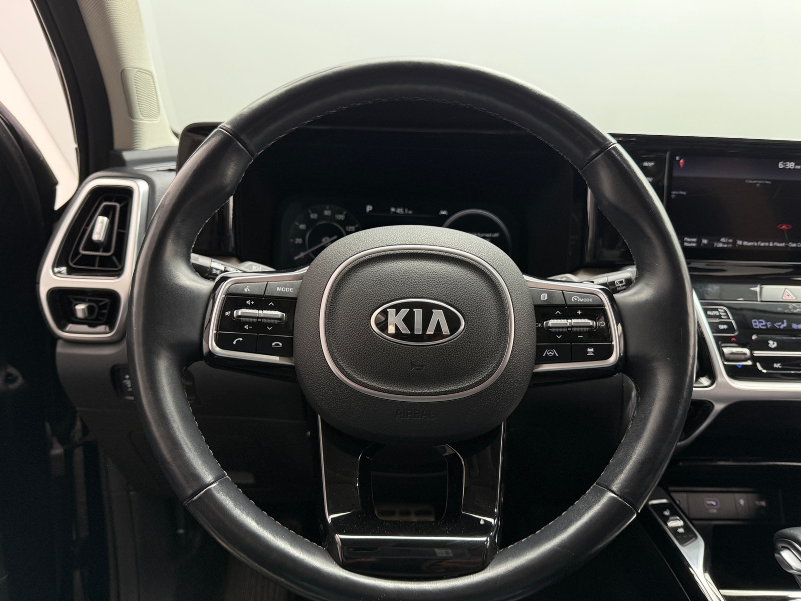 Thumbnail: 2021 Kia Sorento - 4