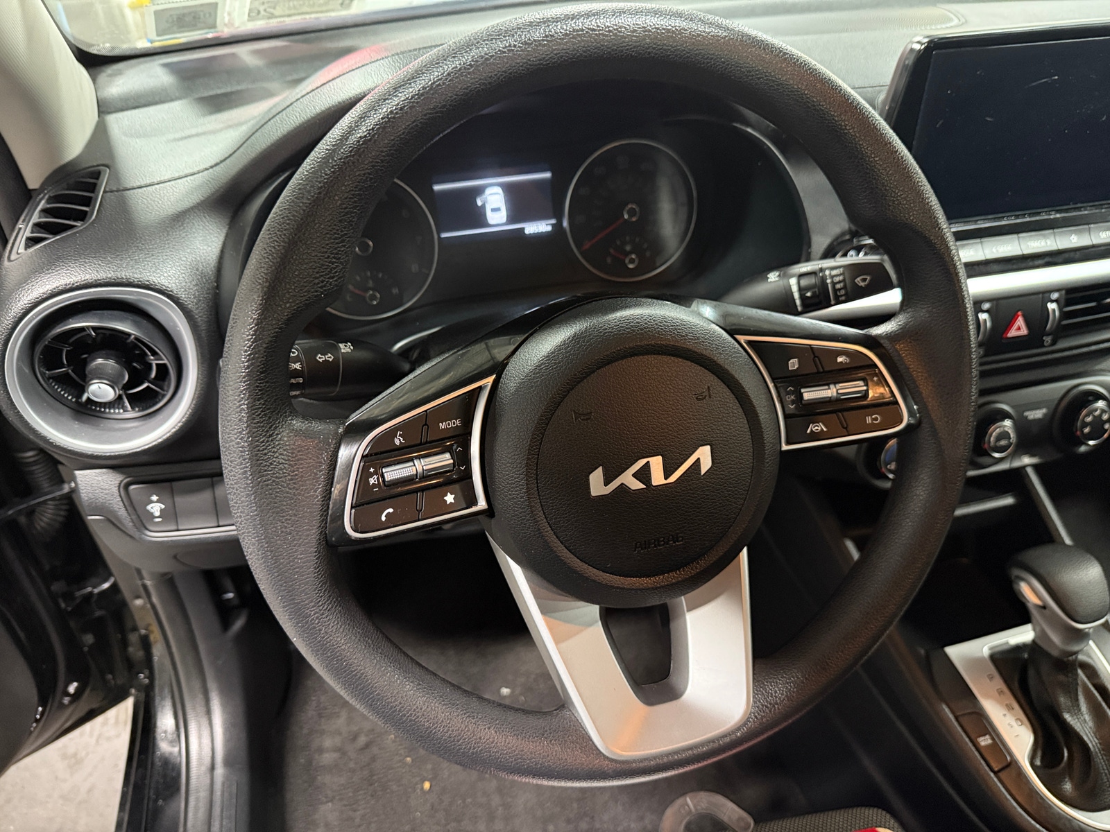 Thumbnail: 2024 Kia Forte - 5