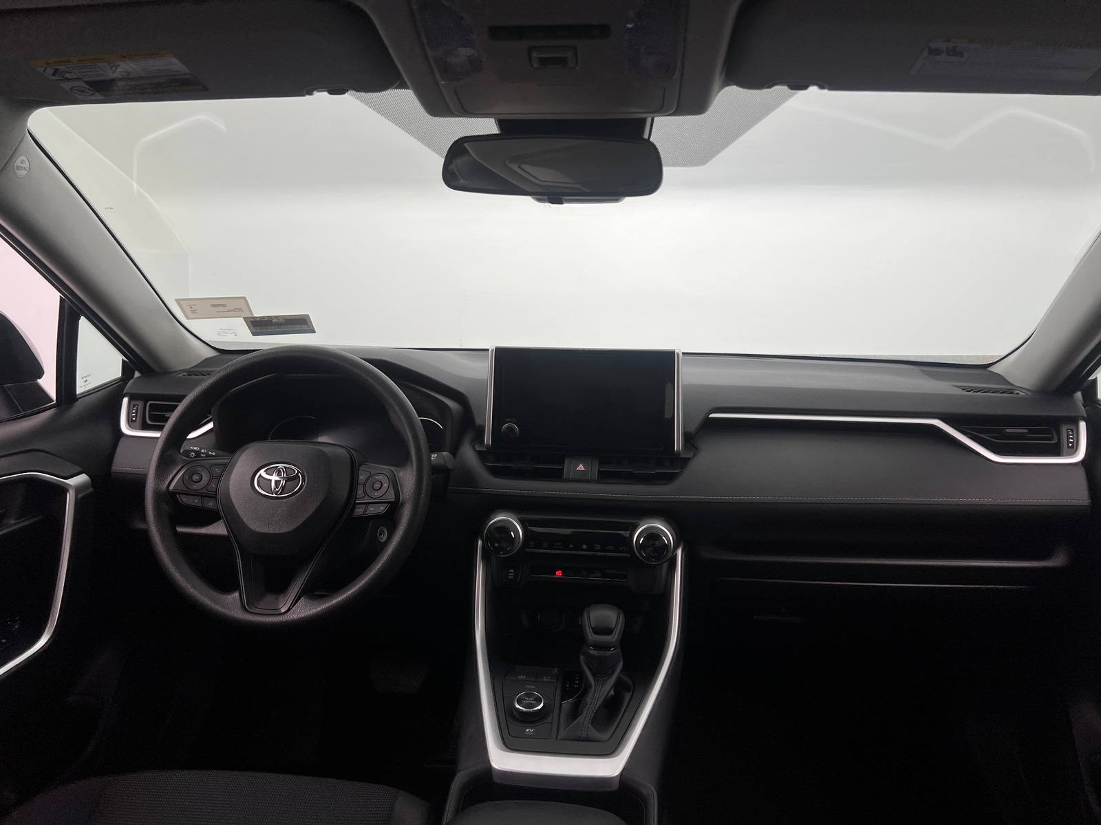 Thumbnail: 2024 Toyota RAV4 - 3