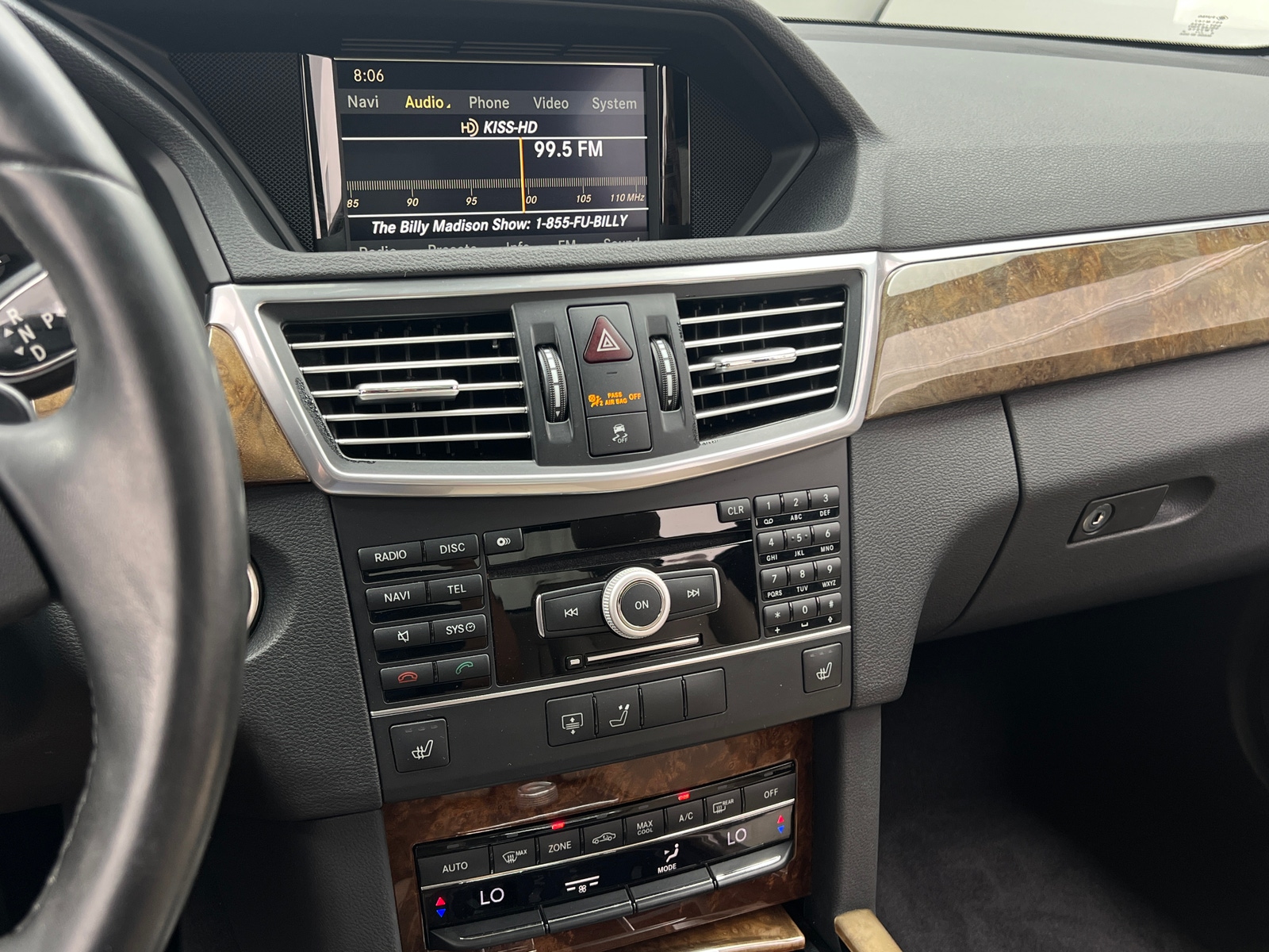 Thumbnail: 2010 Mercedes-Benz E-Class - 4