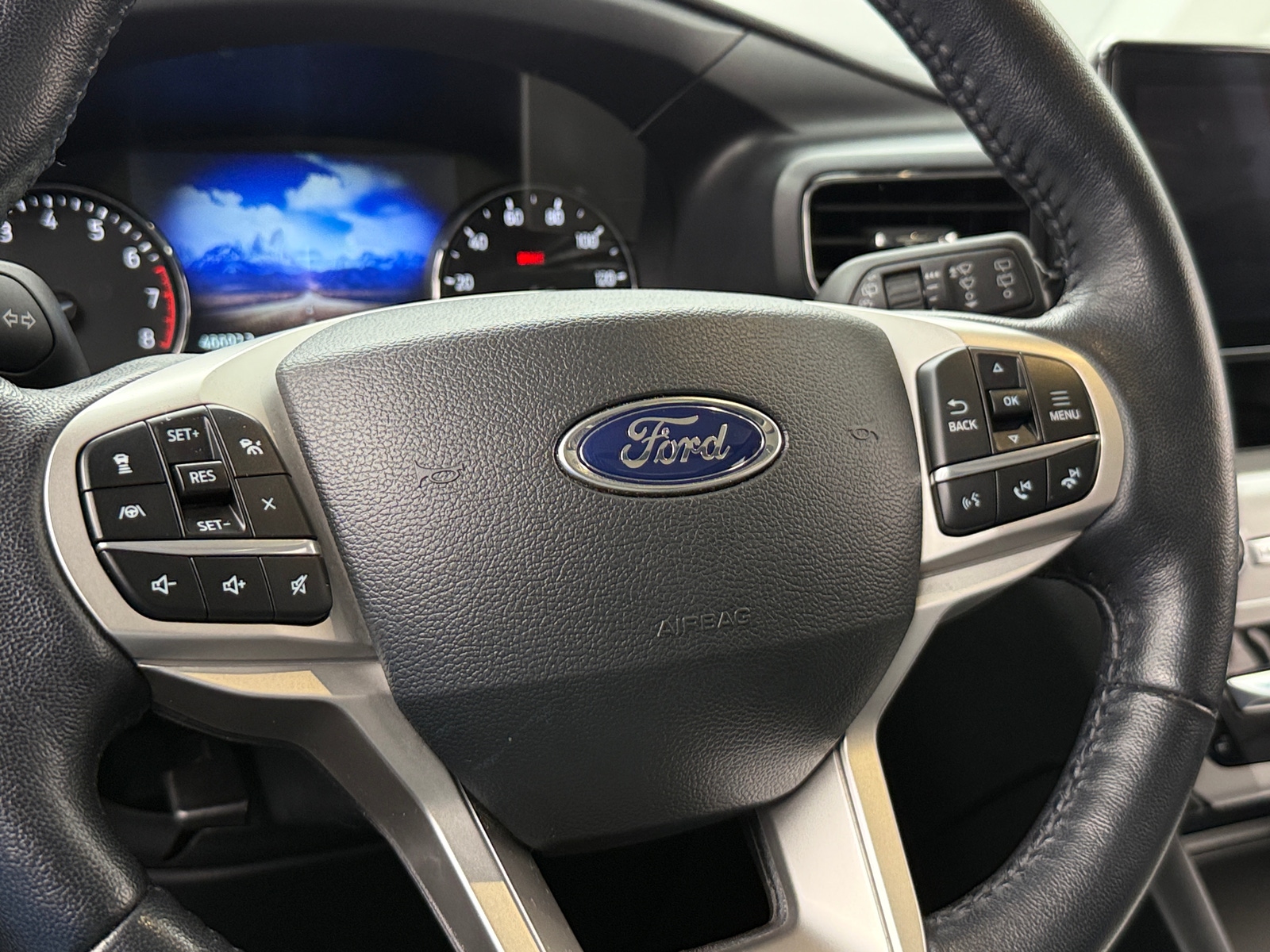 Thumbnail: 2023 Ford Explorer - 5