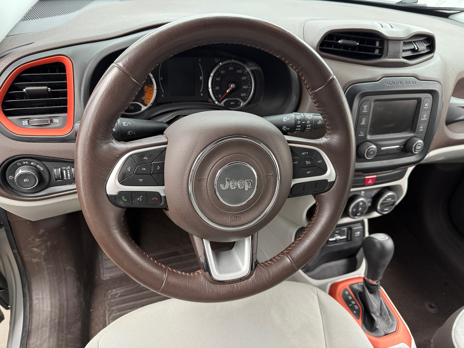 Thumbnail: 2017 Jeep Renegade - 5