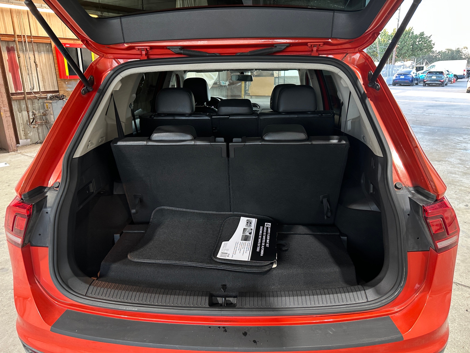 Thumbnail: 2019 Volkswagen Tiguan - 6