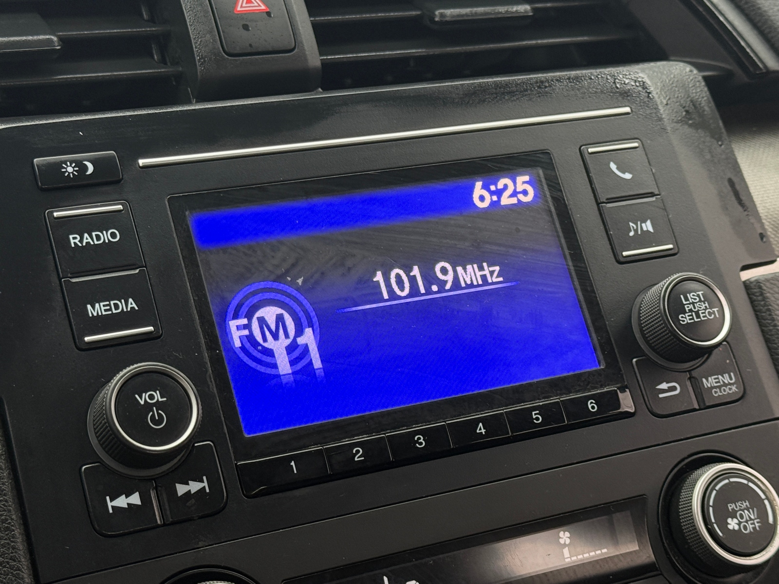 Thumbnail: 2019 Honda Civic - 4