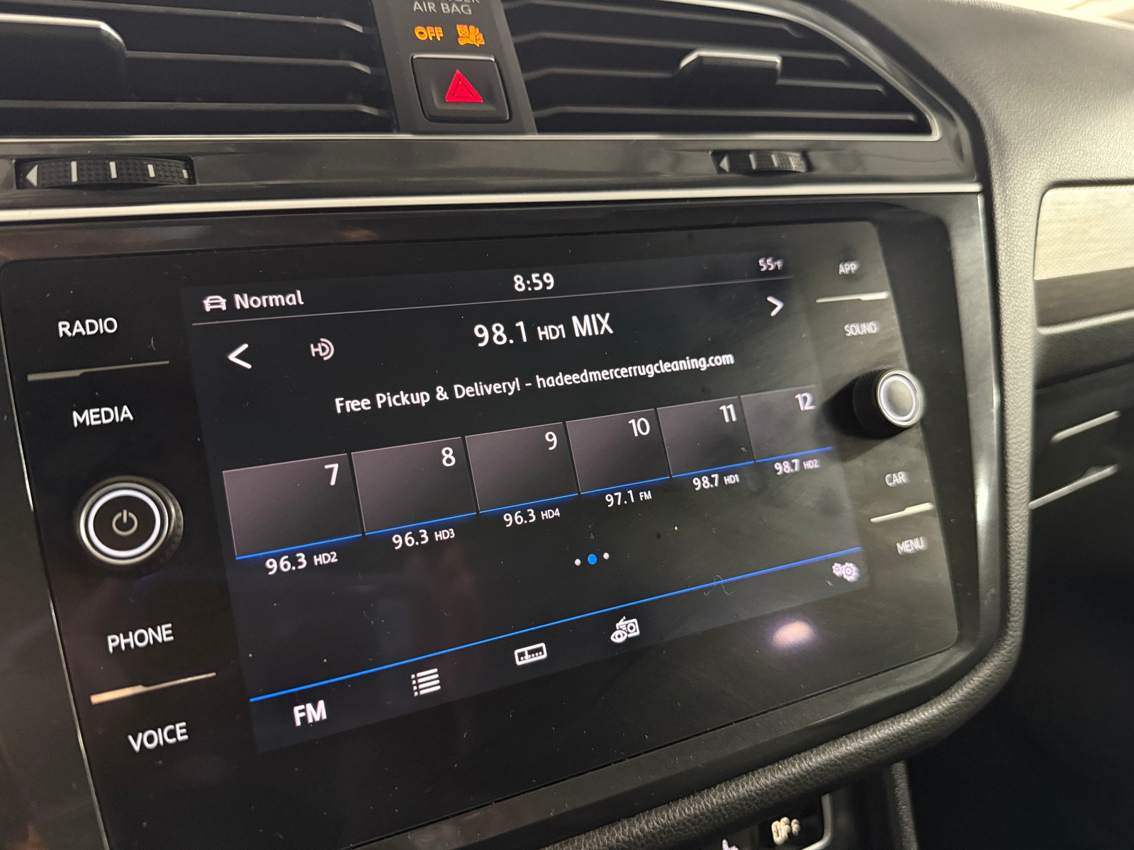 Thumbnail: 2018 Volkswagen Tiguan - 3