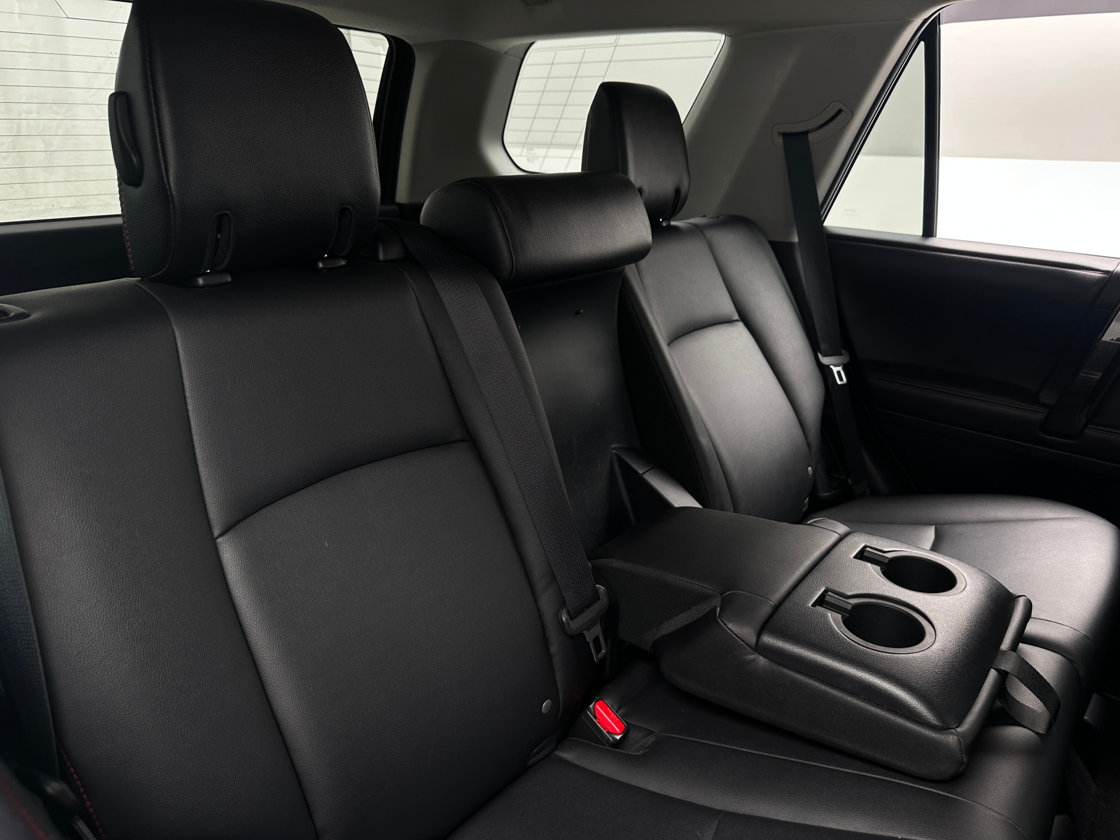 Thumbnail: 2016 Toyota 4Runner - 6