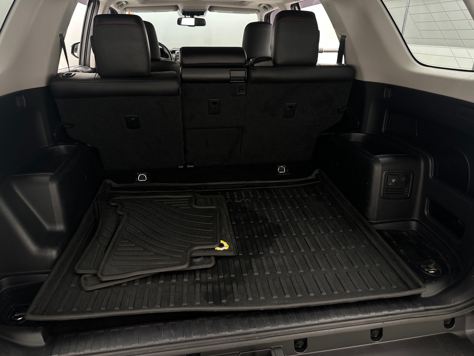 Thumbnail: 2016 Toyota 4Runner - 7