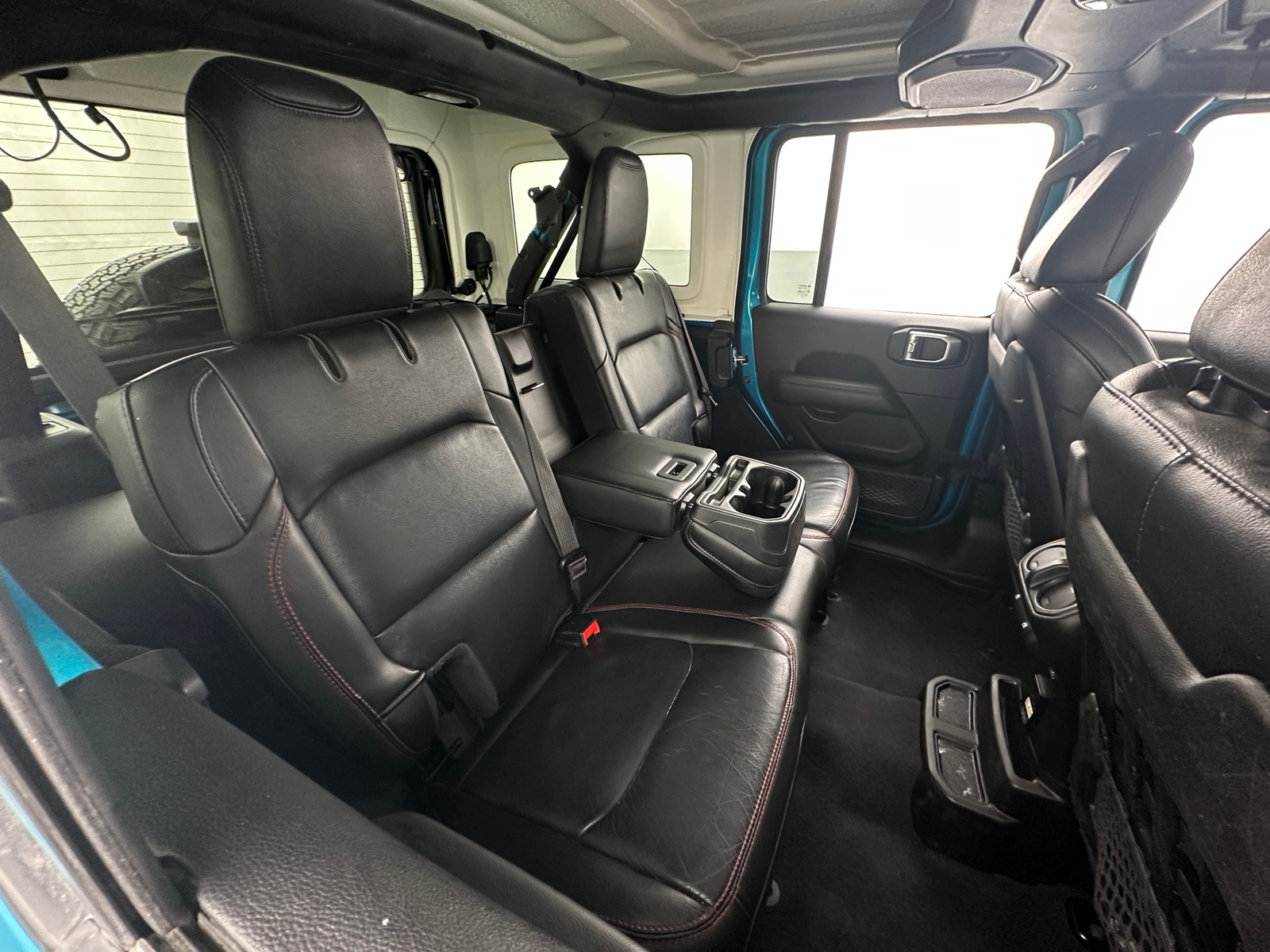 Thumbnail: 2019 Jeep Wrangler - 6