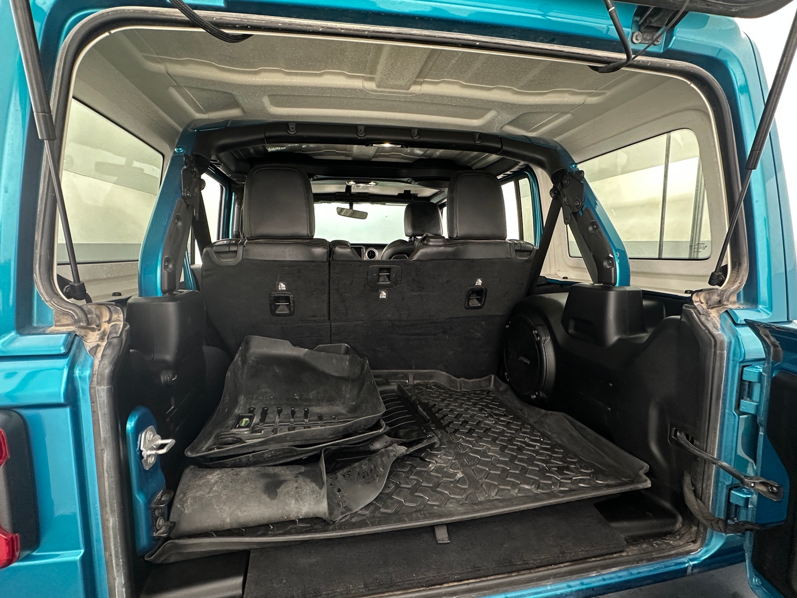Thumbnail: 2019 Jeep Wrangler - 7
