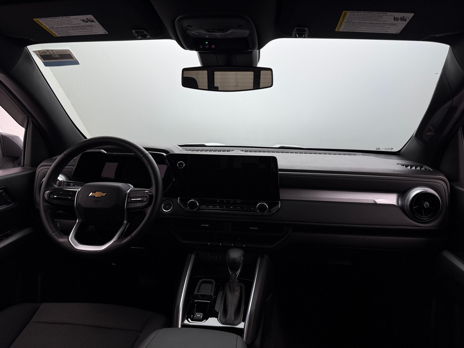 Thumbnail: 2024 Chevrolet Colorado - 3