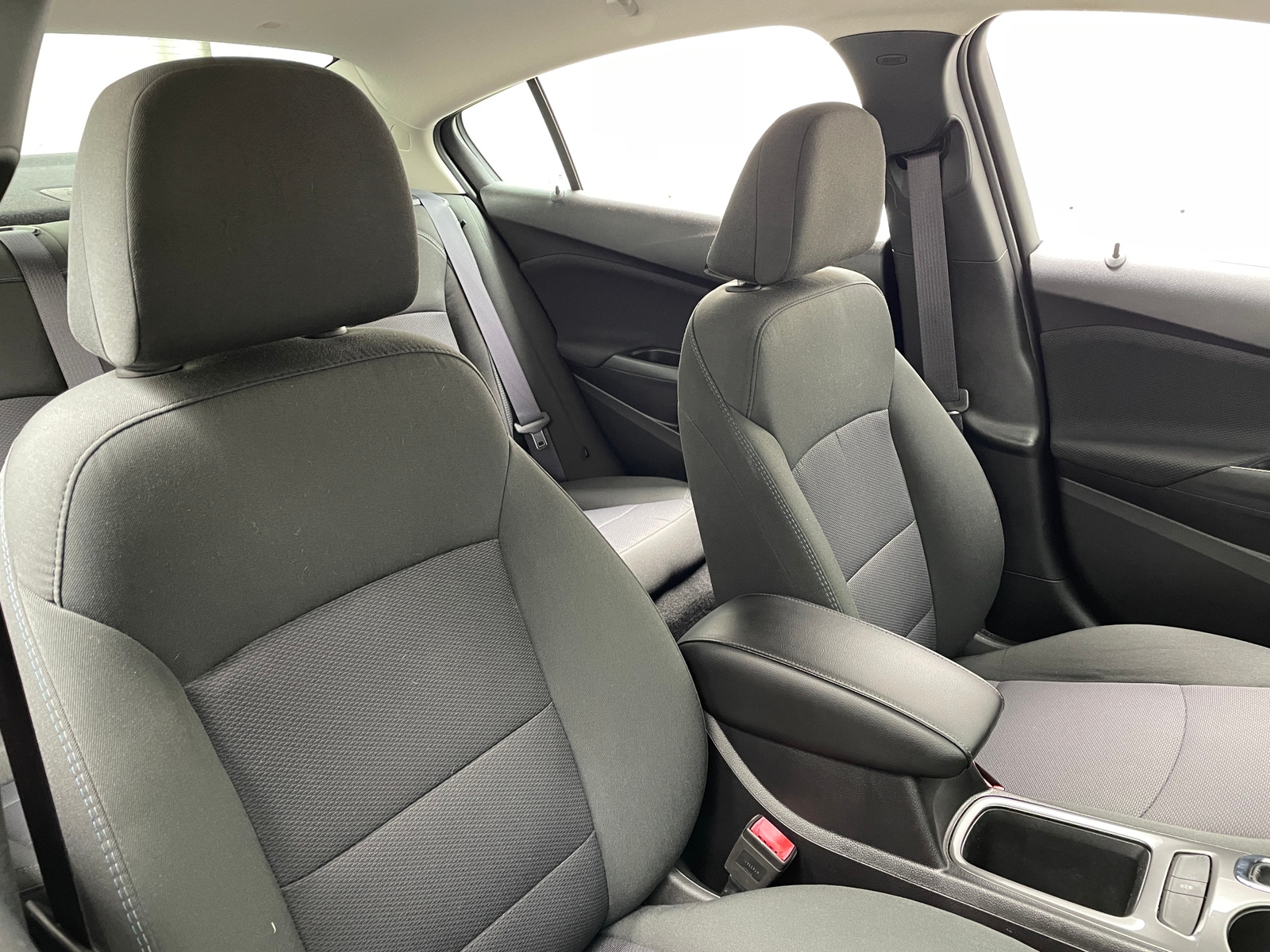 Thumbnail: 2017 Chevrolet Cruze - 2
