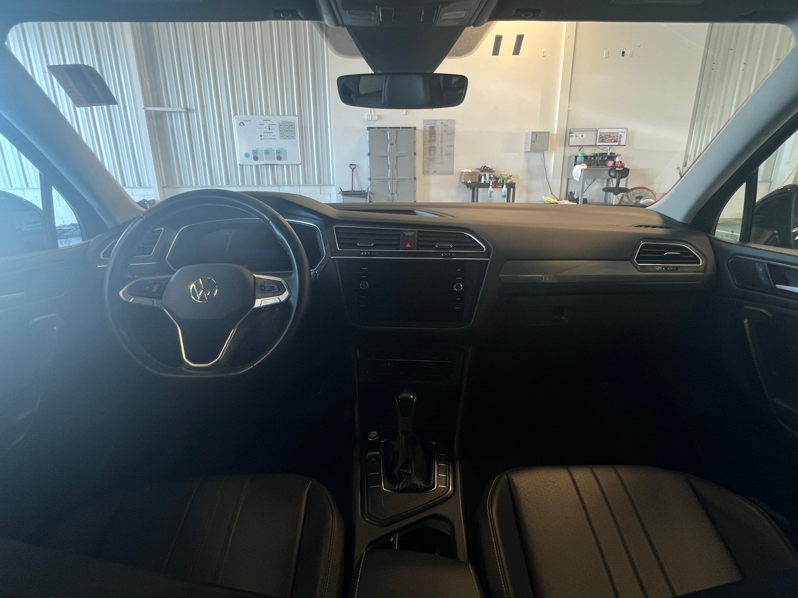 Thumbnail: 2024 Volkswagen Tiguan - 2