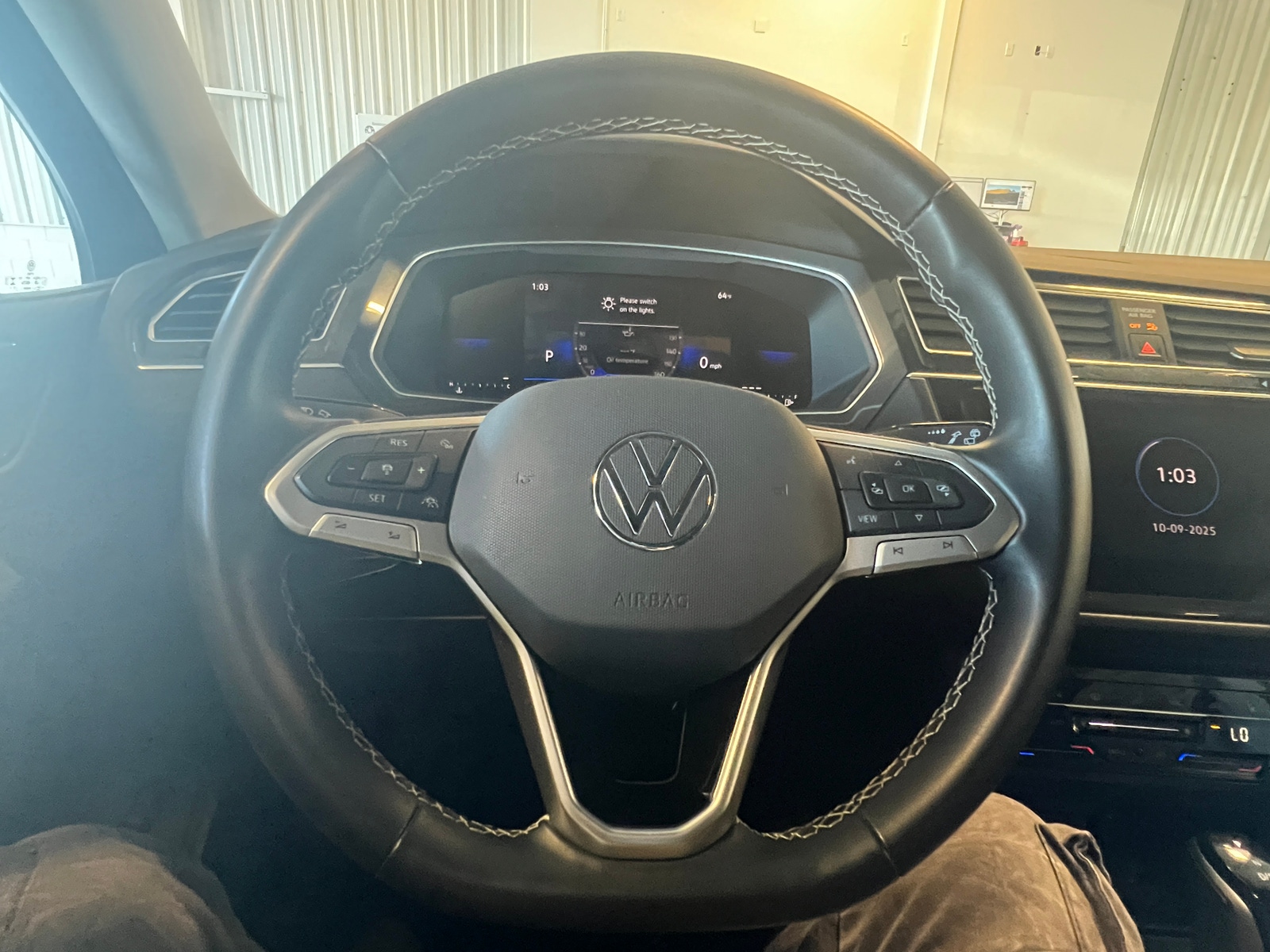 Thumbnail: 2024 Volkswagen Tiguan - 4