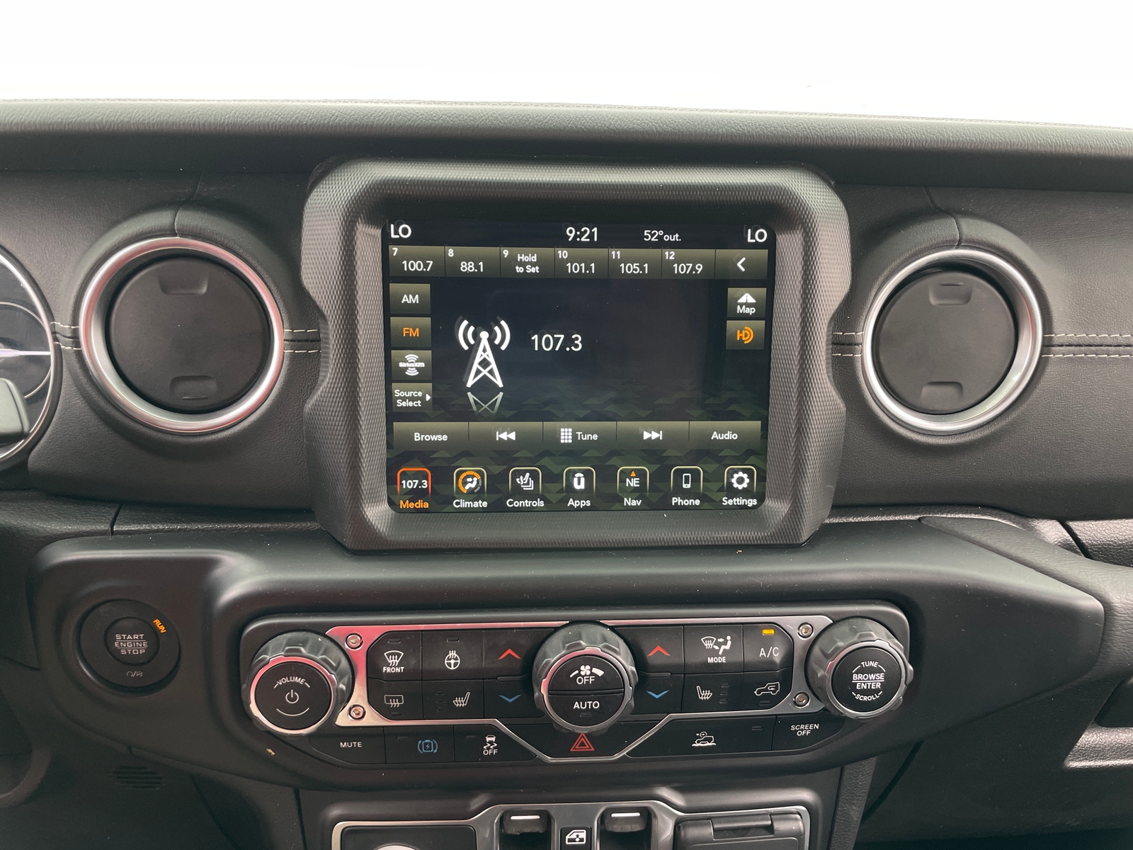 Thumbnail: 2021 Jeep Wrangler - 3