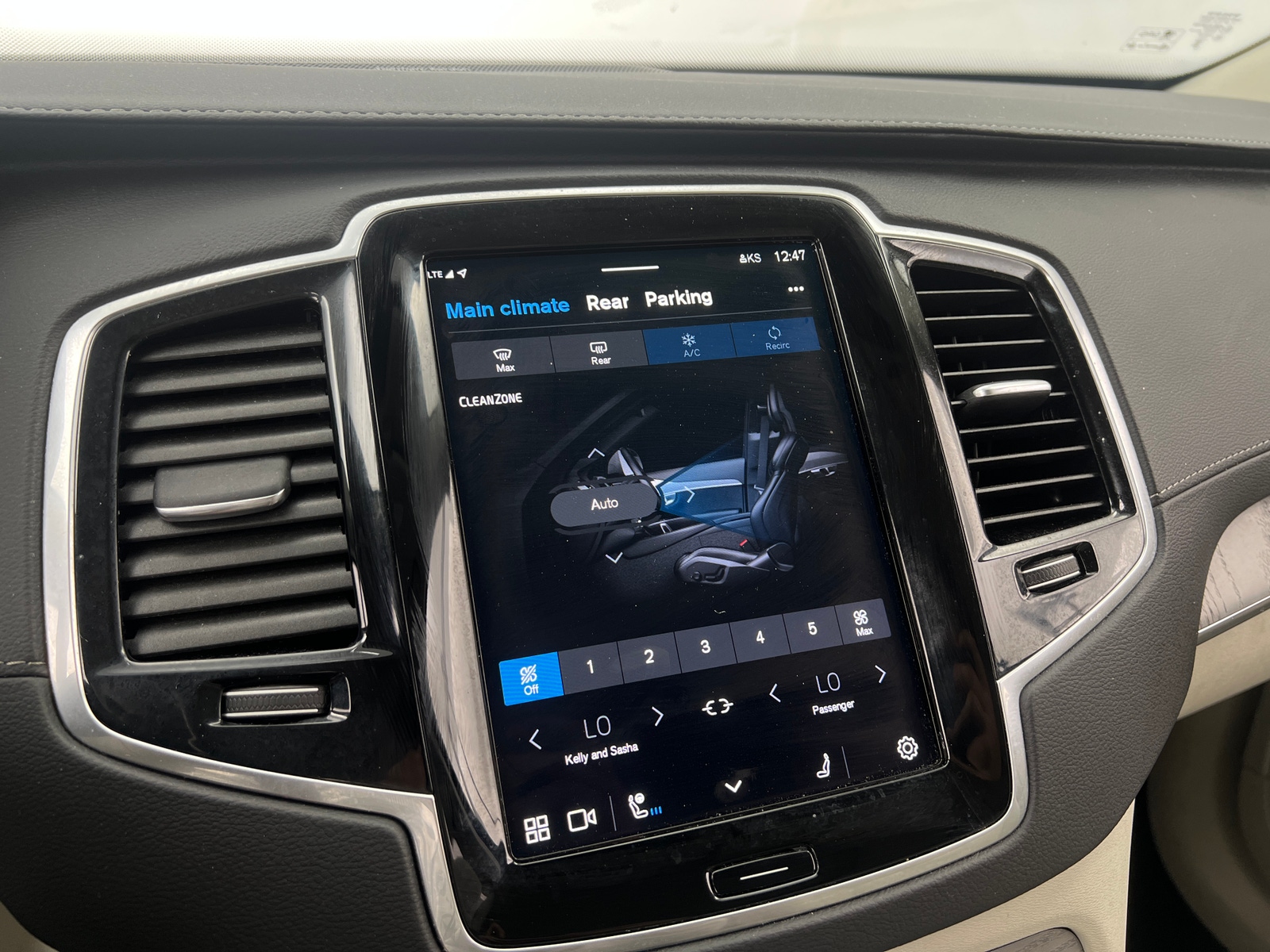 Thumbnail: 2024 Volvo XC90 - 3