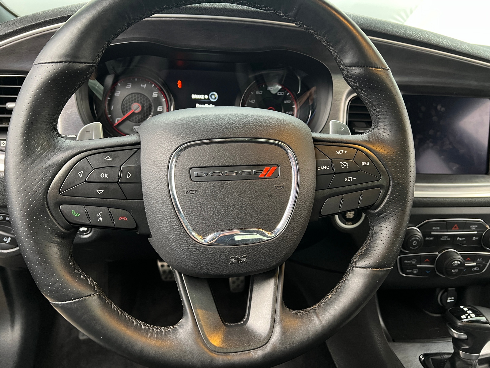 Thumbnail: 2017 Dodge Charger - 4