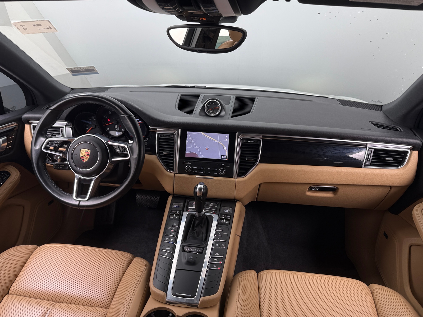 Thumbnail: 2017 Porsche Macan - 2