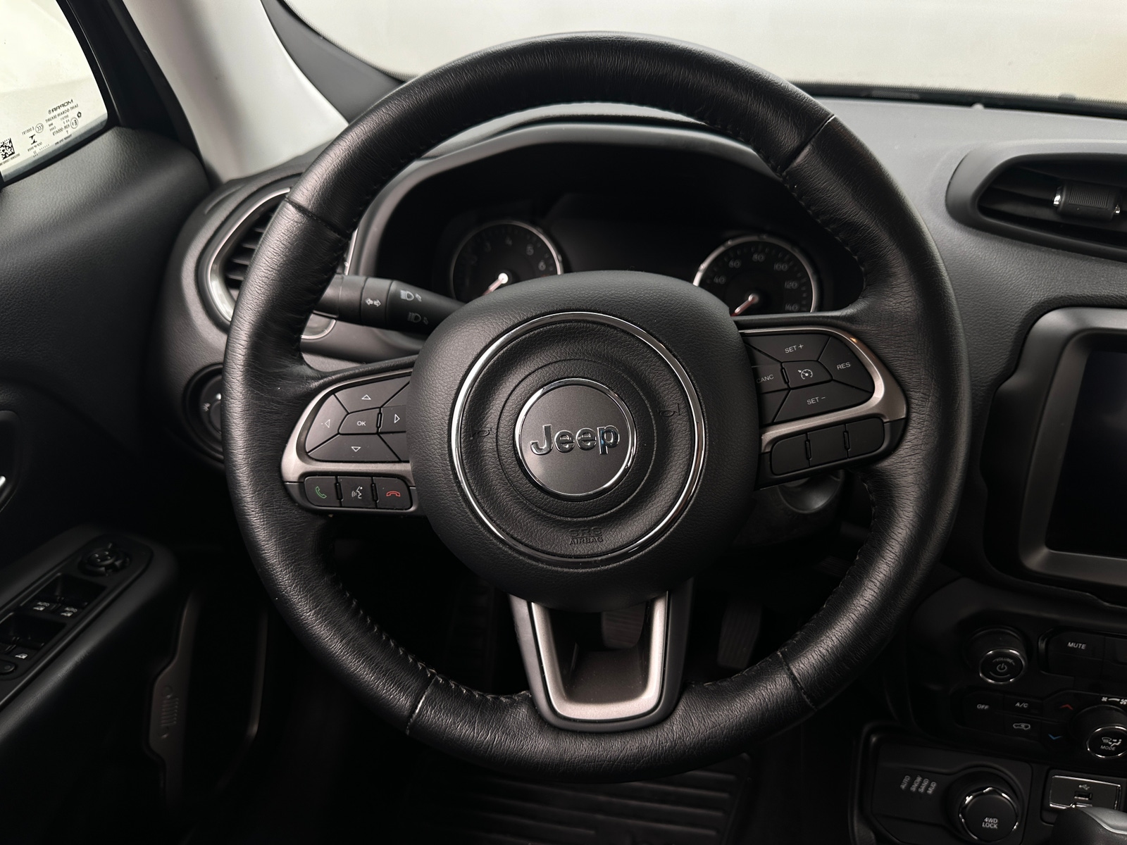 Thumbnail: 2022 Jeep Renegade - 5