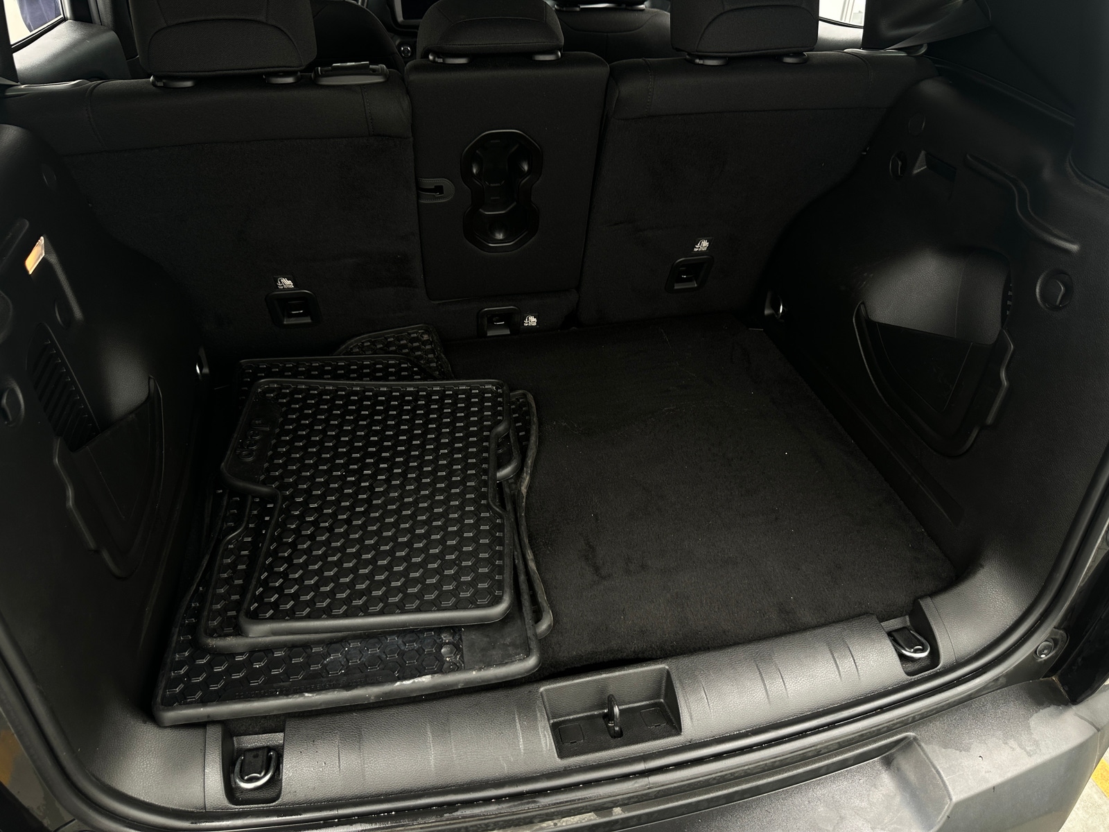 Thumbnail: 2022 Jeep Renegade - 7
