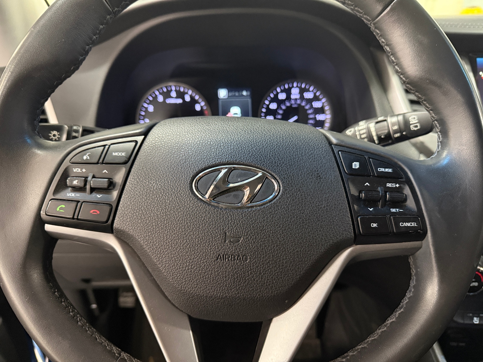 Thumbnail: 2017 Hyundai Tucson - 4