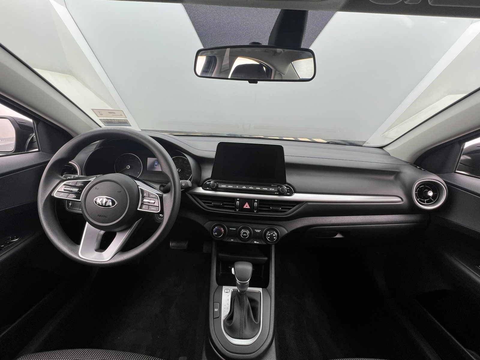 Thumbnail: 2020 Kia Forte - 3