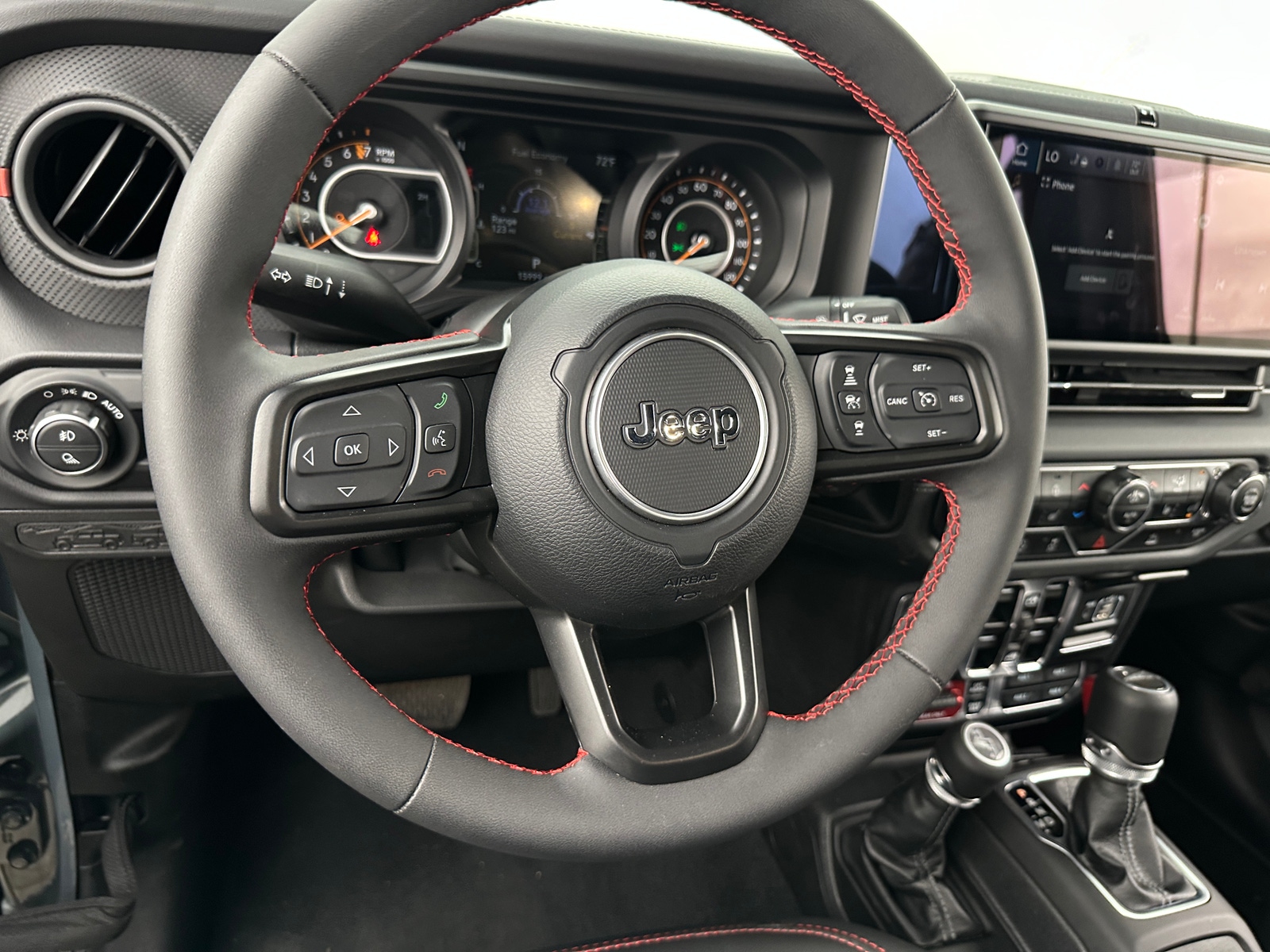Thumbnail: 2024 Jeep Gladiator - 4