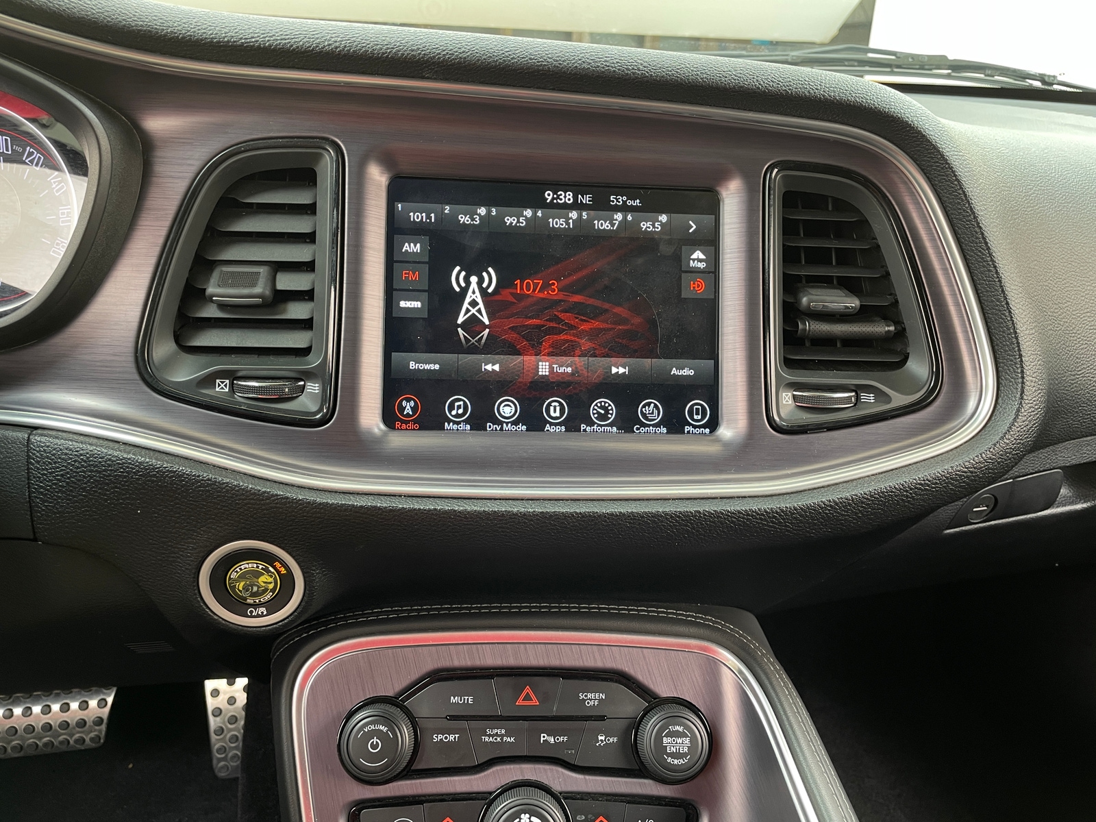 Thumbnail: 2017 Dodge Challenger - 3