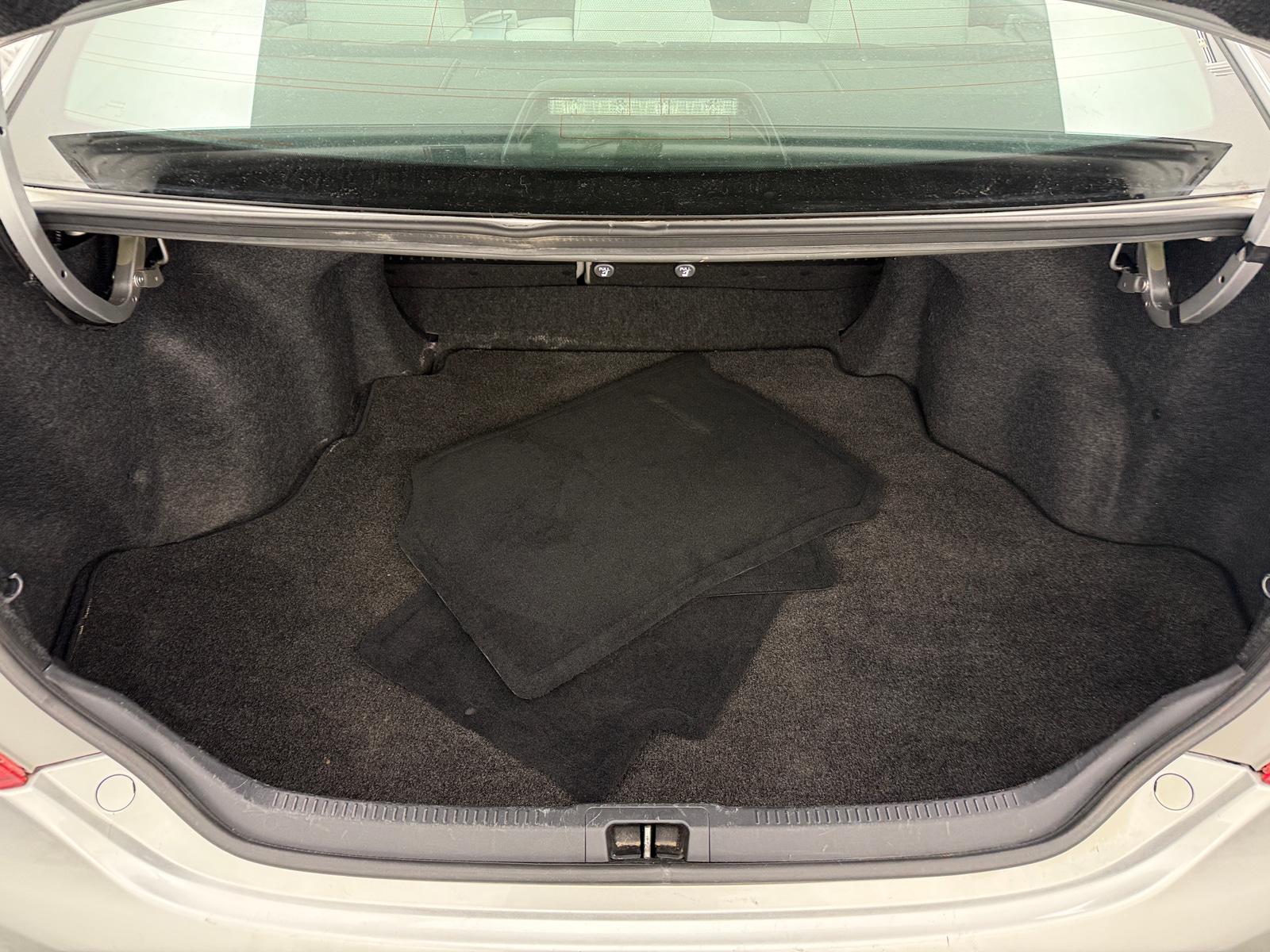 Thumbnail: 2012 Toyota Camry - 7