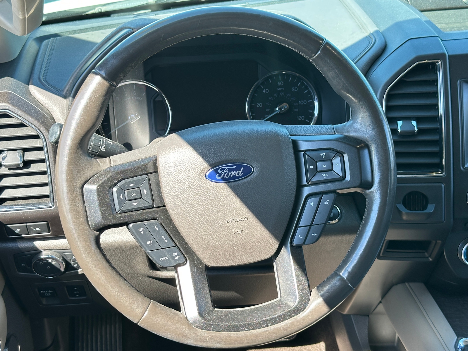 Thumbnail: 2018 Ford Expedition - 4