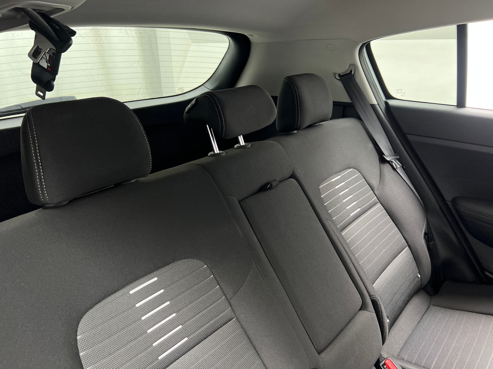 Thumbnail: 2022 Kia Sportage - 6