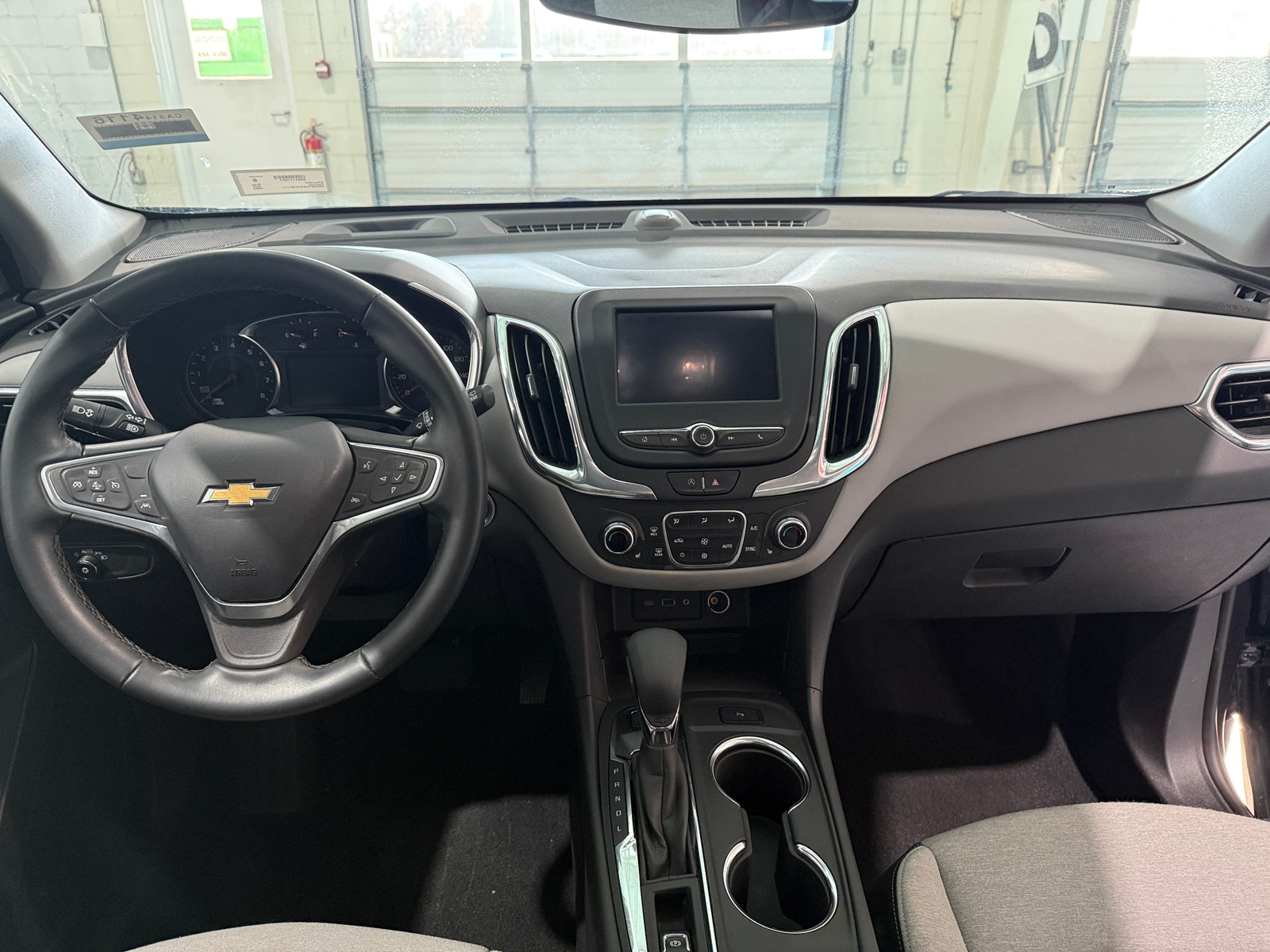 Thumbnail: 2023 Chevrolet Equinox - 3