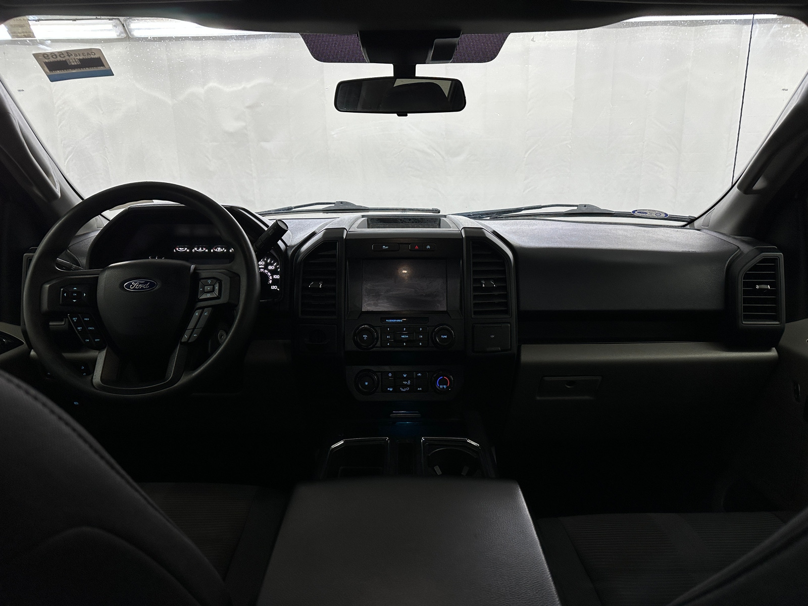 Thumbnail: 2020 Ford Econoline - 3