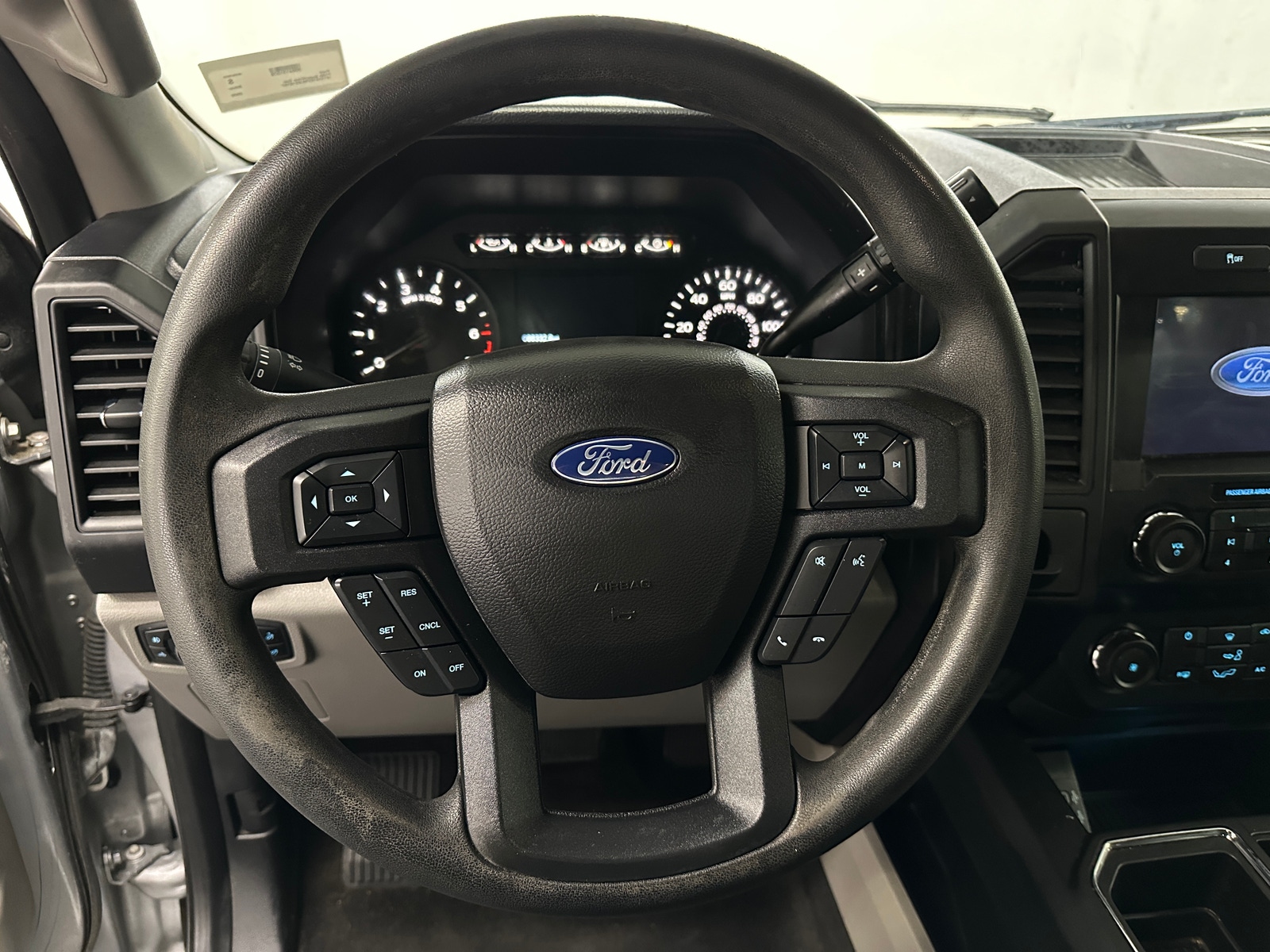 Thumbnail: 2020 Ford Econoline - 5