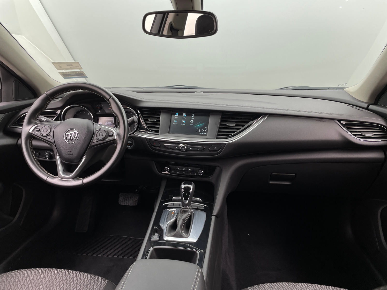 Thumbnail: 2018 Buick Regal - 3