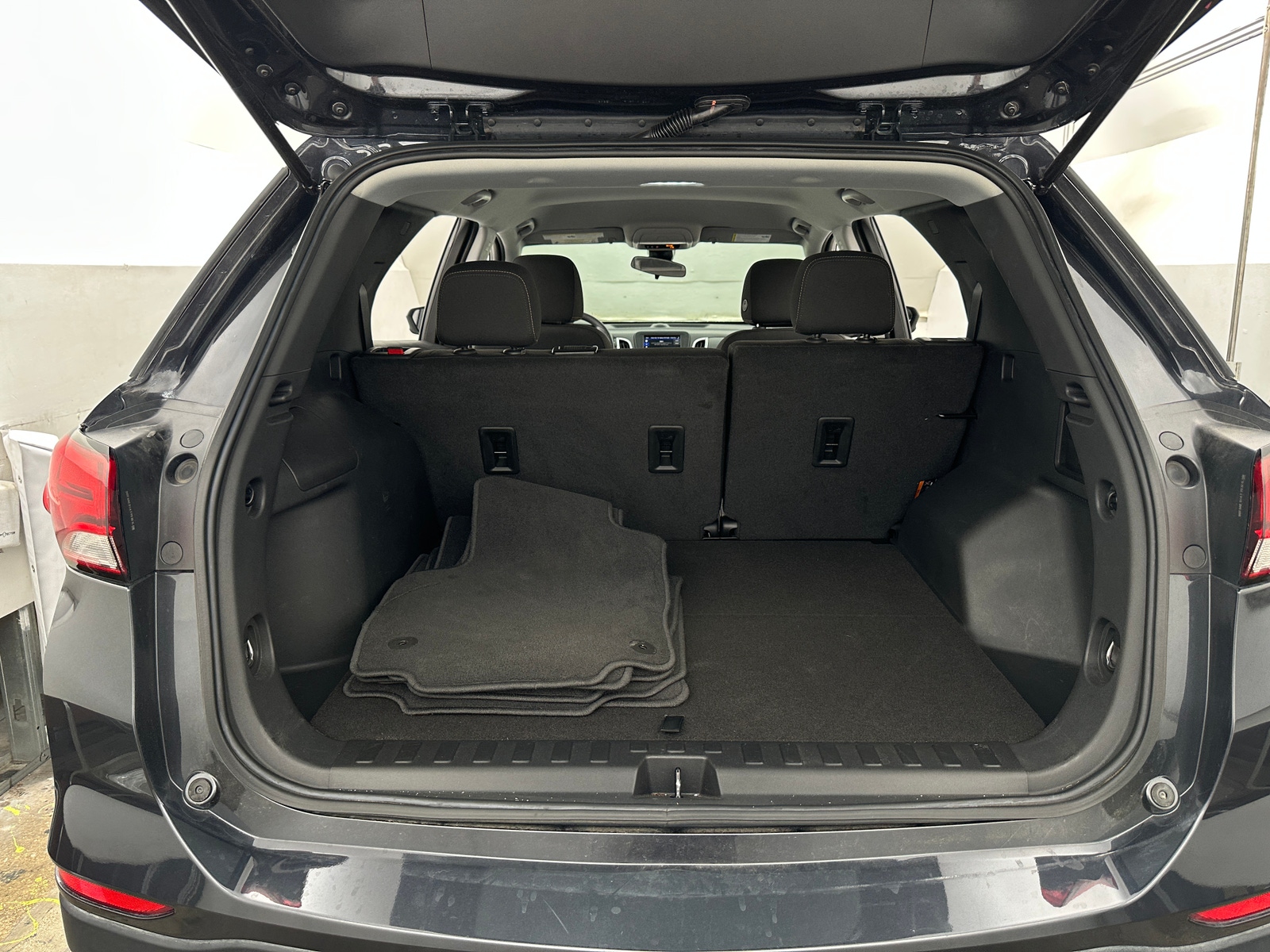 Thumbnail: 2023 Chevrolet Equinox - 7