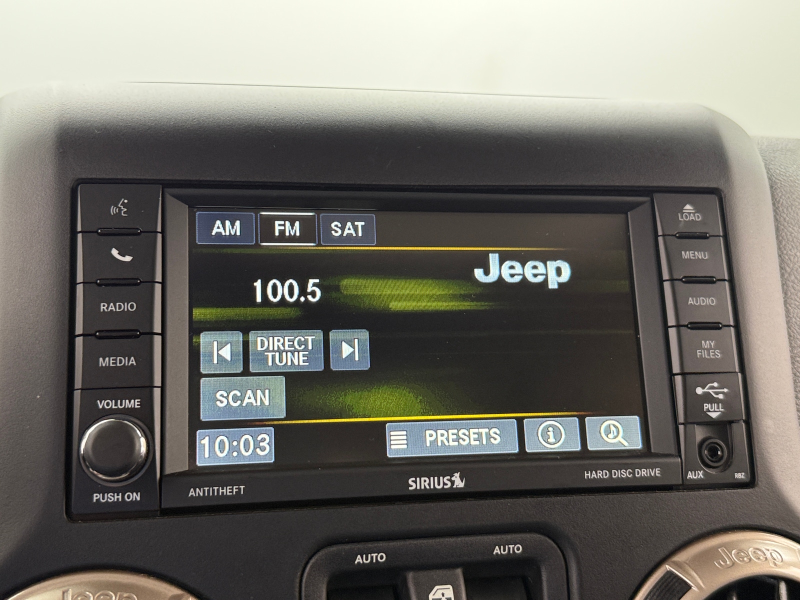 Thumbnail: 2016 Jeep Wrangler - 3
