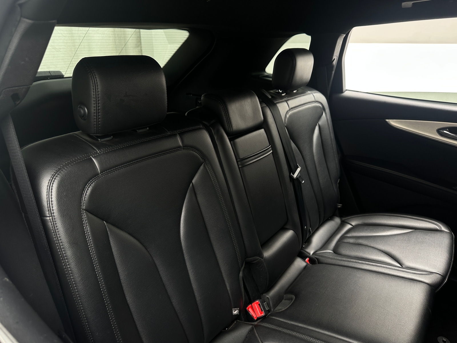 Thumbnail: 2019 Lincoln Nautilus - 5