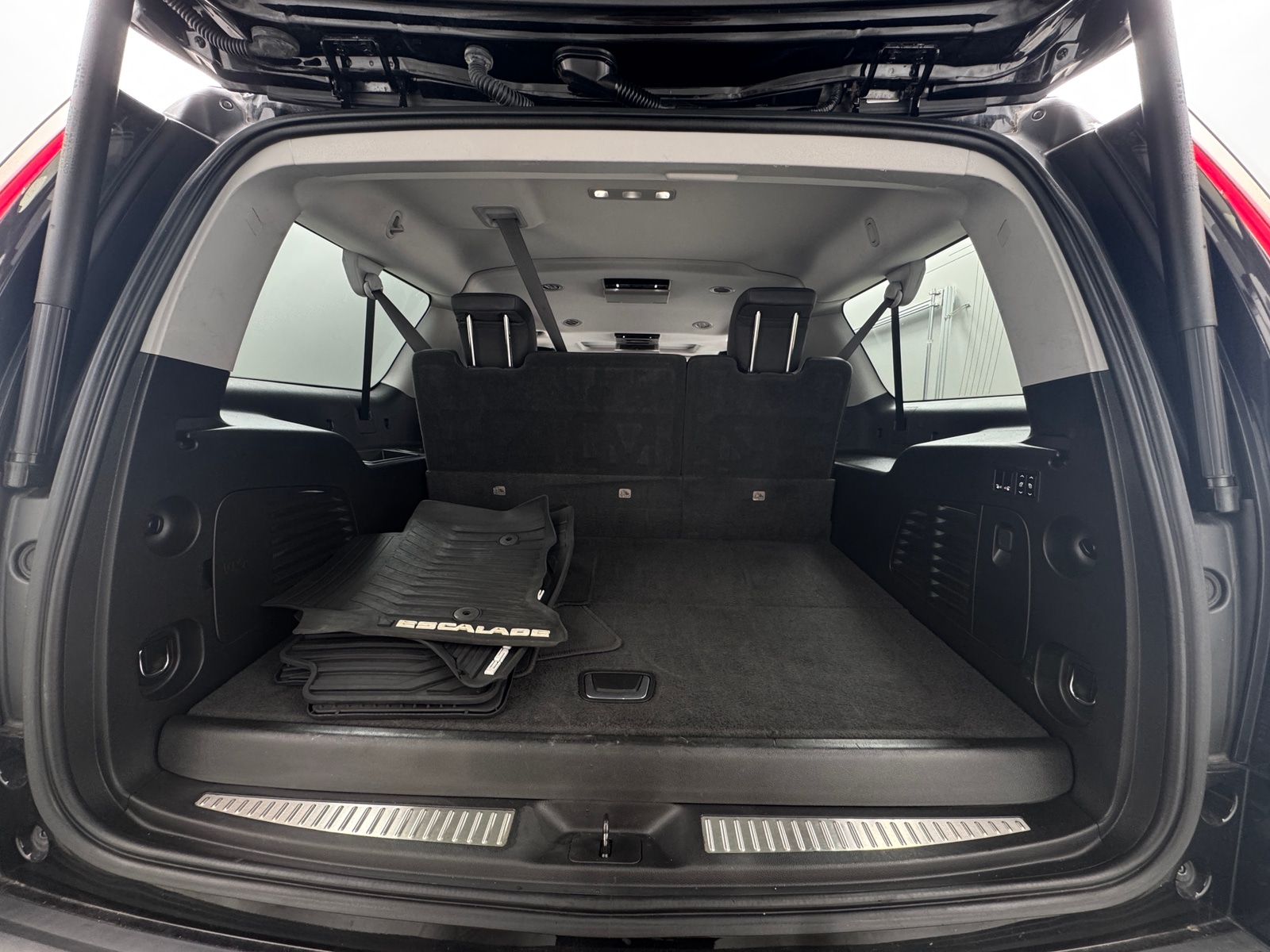 Thumbnail: 2018 Cadillac Escalade - 6