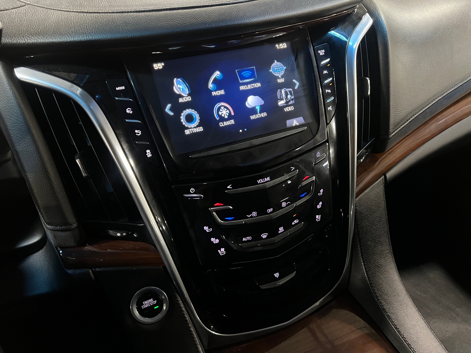 Thumbnail: 2018 Cadillac Escalade - 3